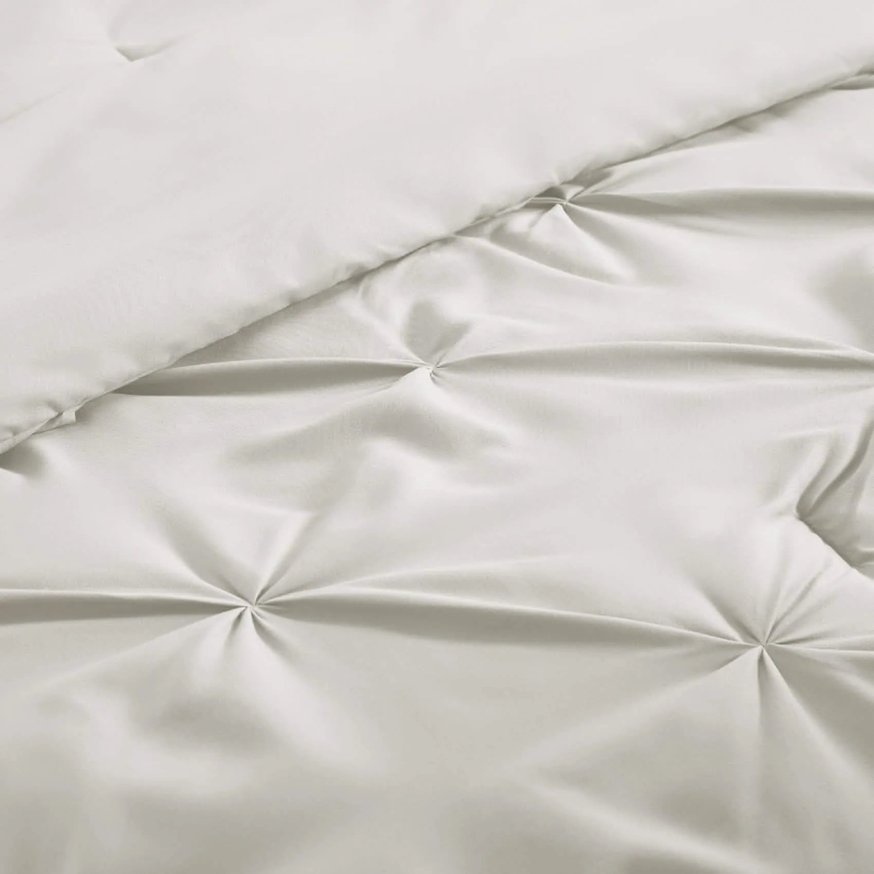 Pintuck Bedding Set