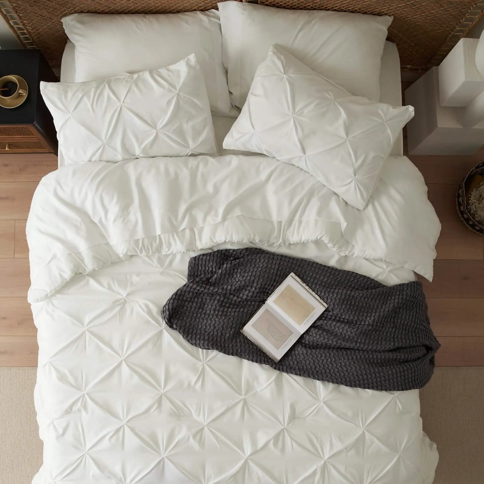 Pintuck Bedding Set