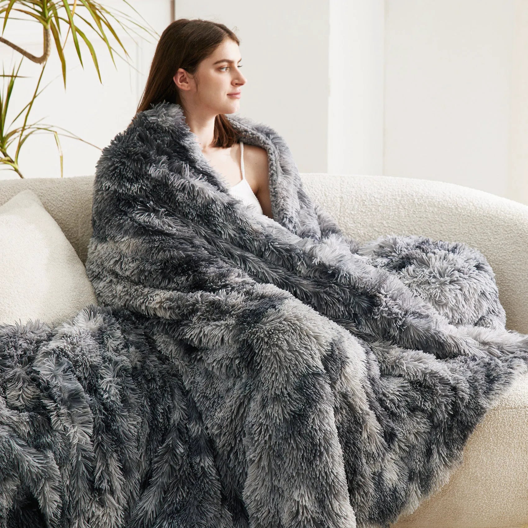 Fuzzy Faux Fur Throw Blanket