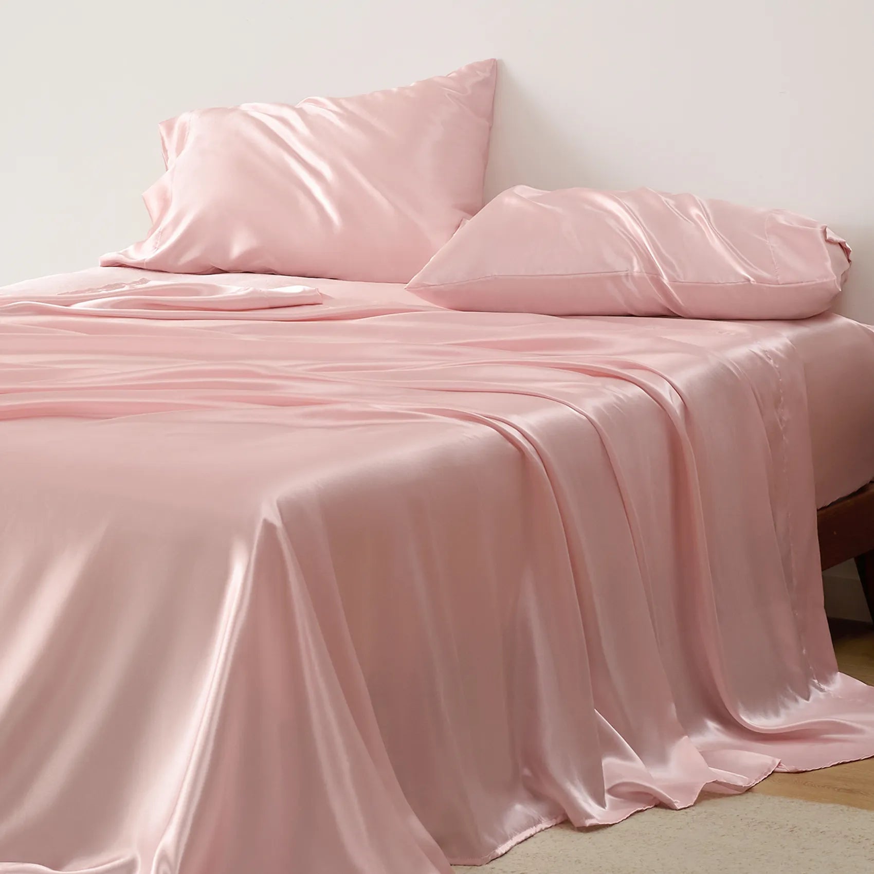 Luxurious Satin Sheet Set