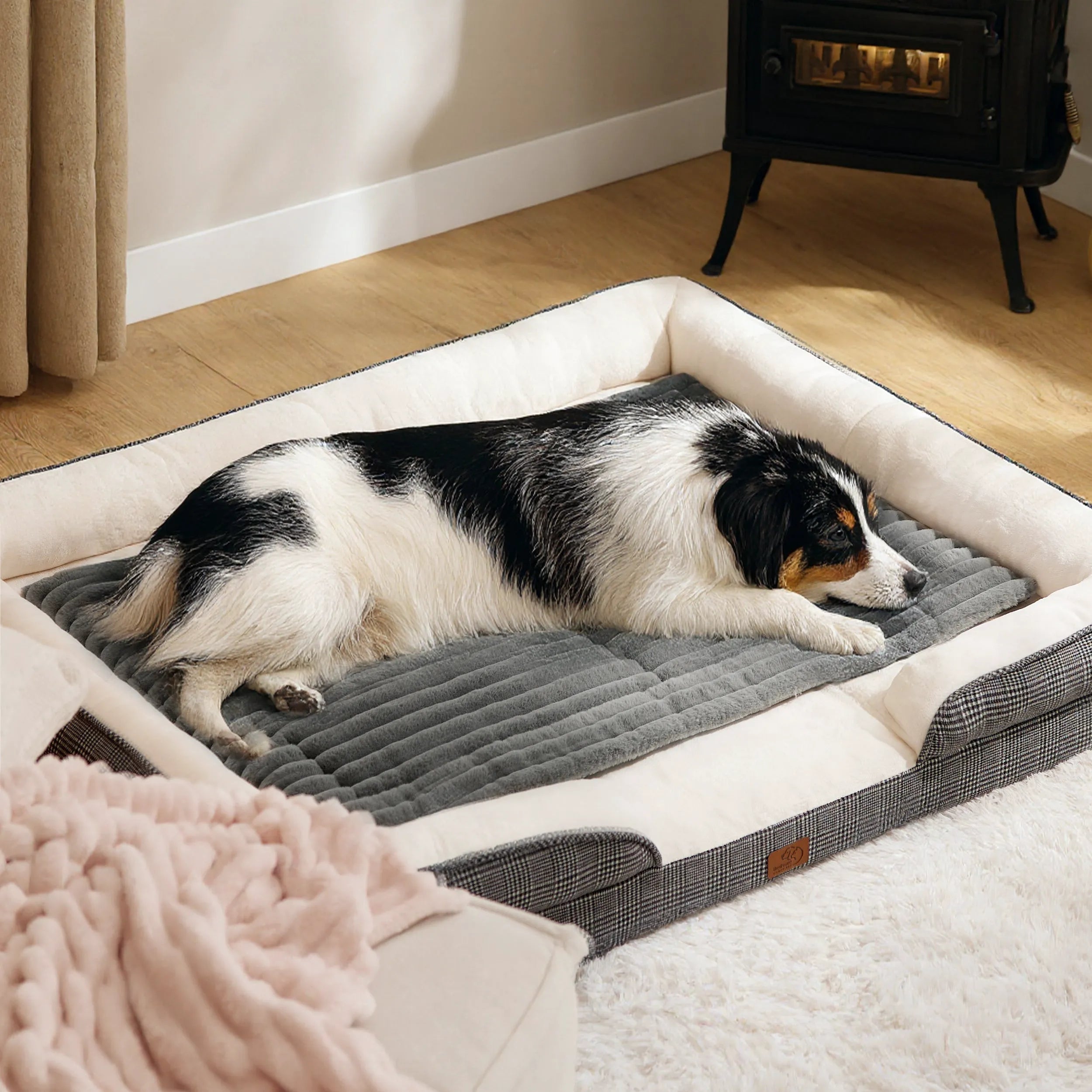 ComfyFleece Self-Warming Dog Mat