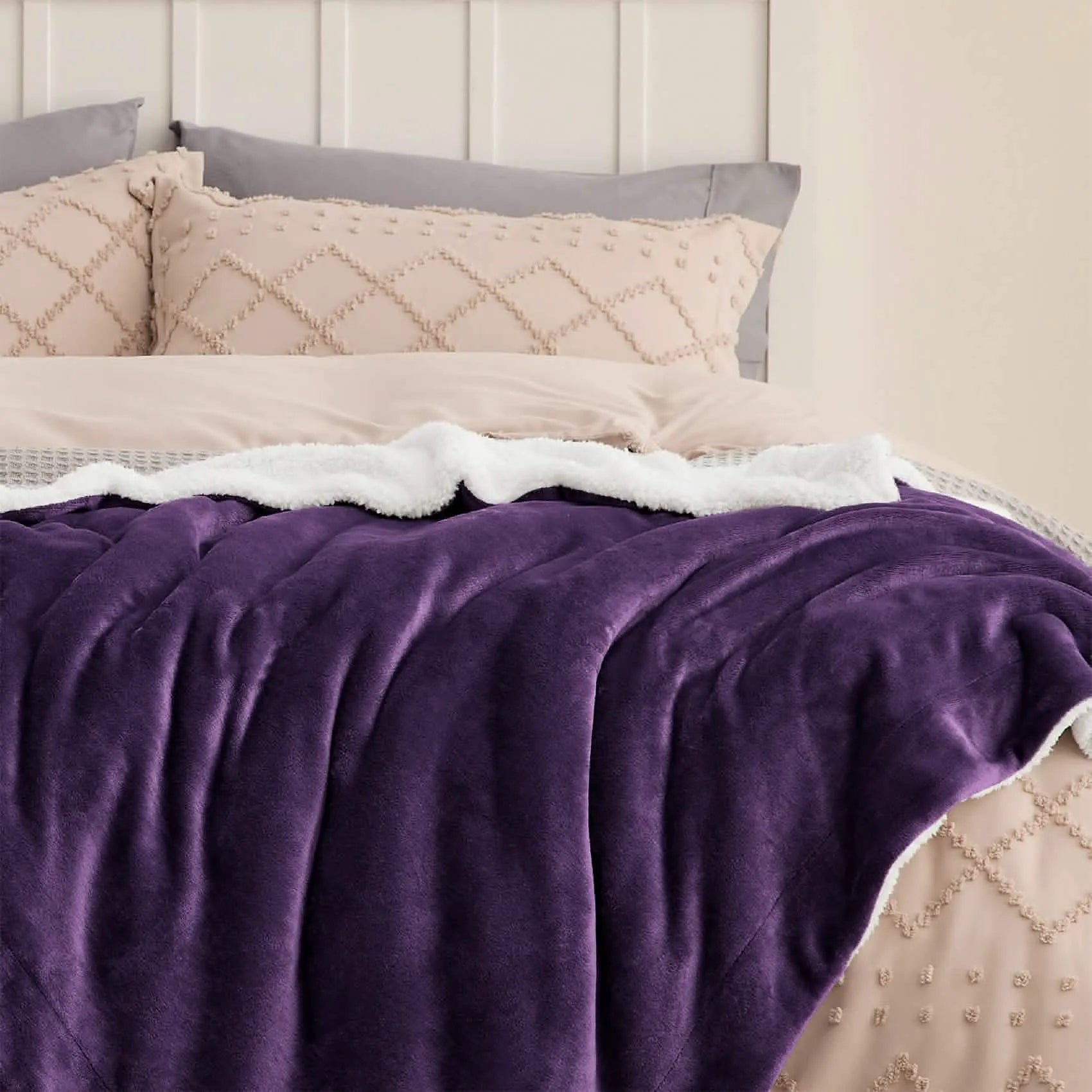 Cozy Sherpa Fleece Throw Blanket