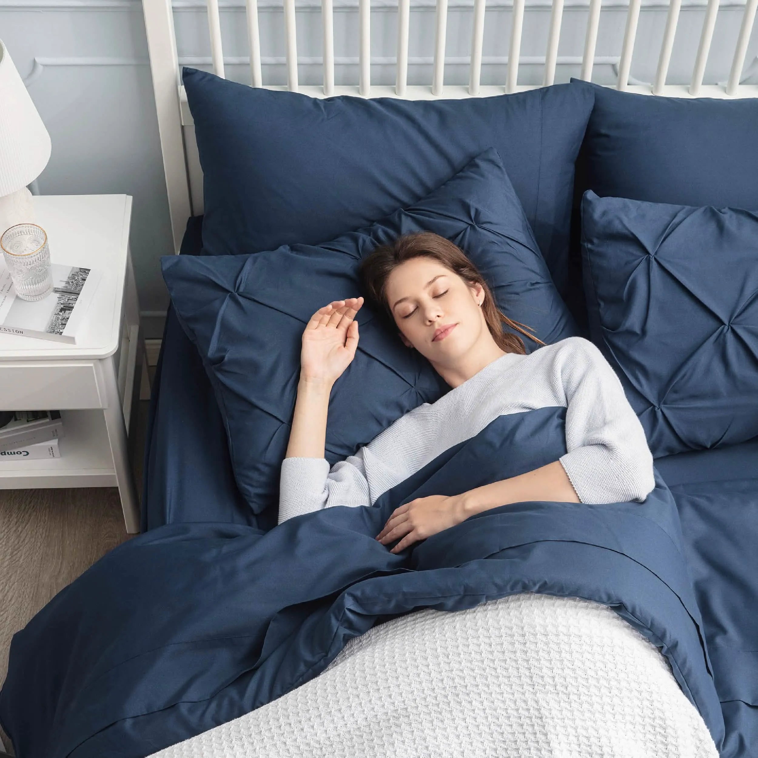 Pintuck Bedding Set