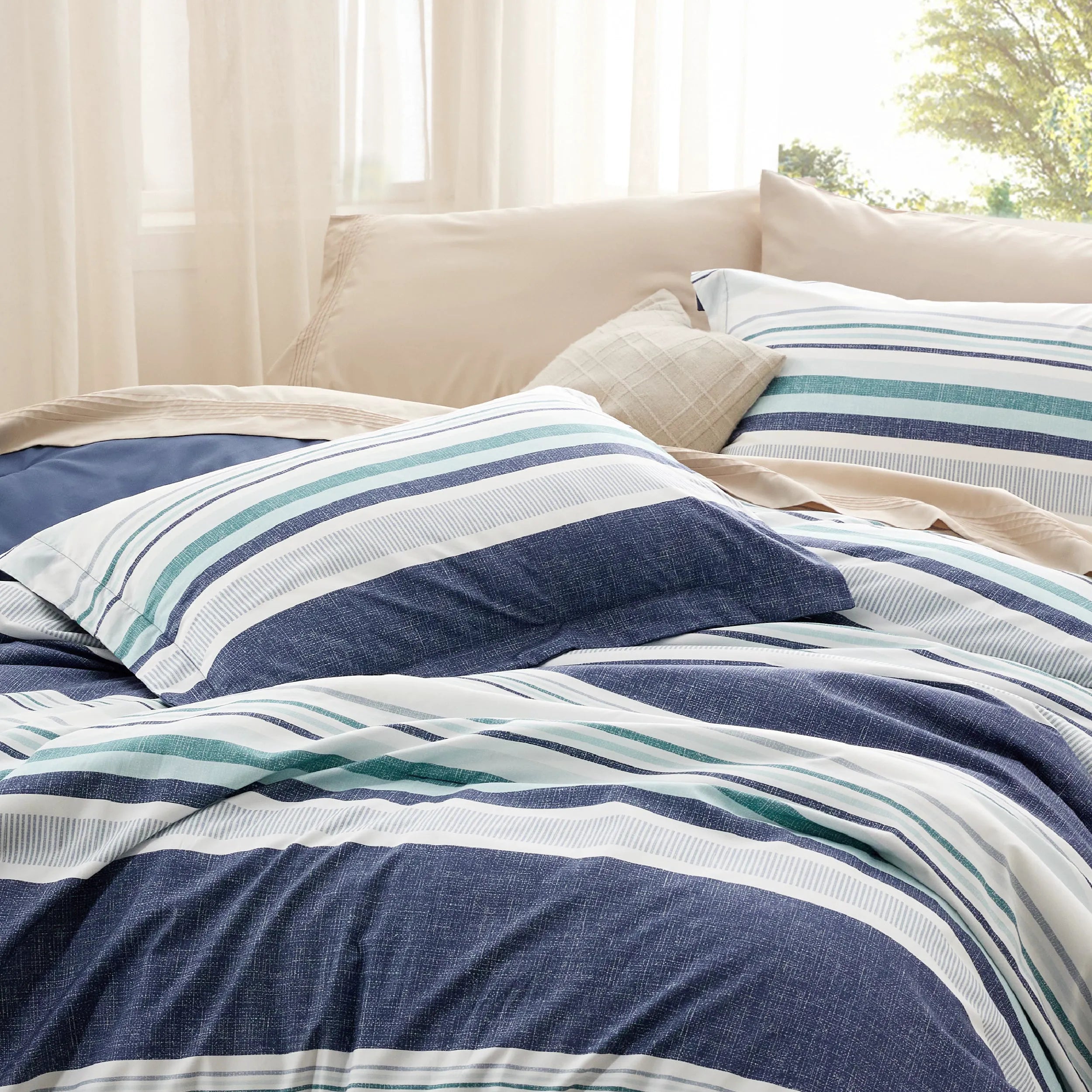 Vintage Botanical Comforter Set