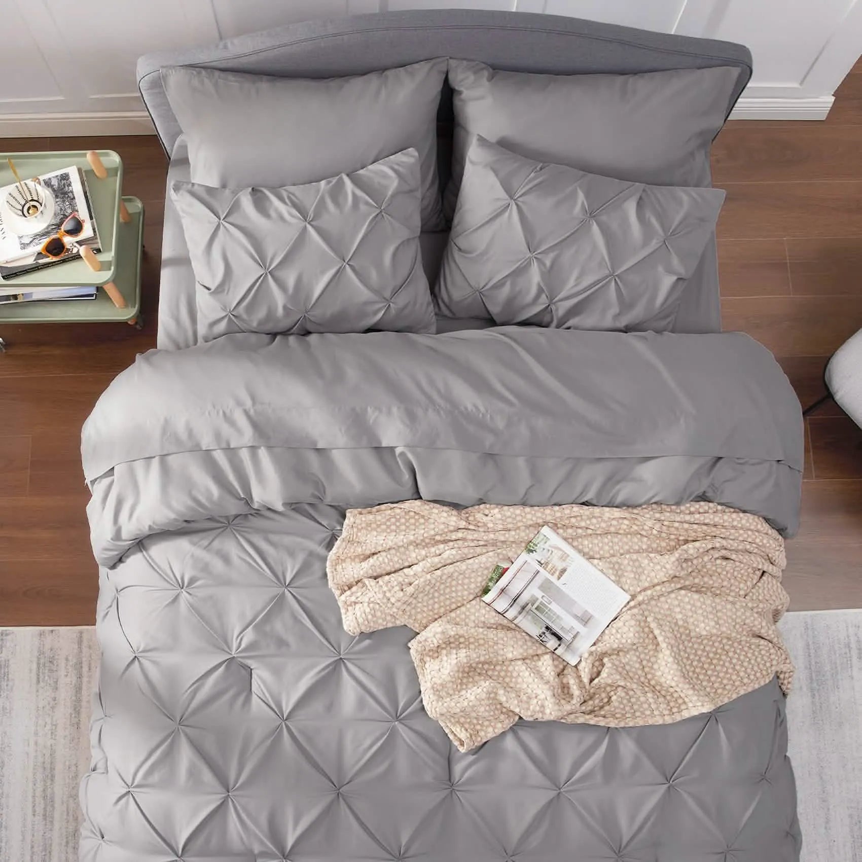 Pintuck Bedding Set