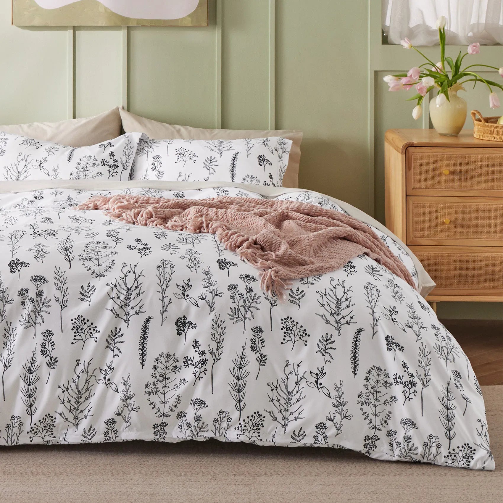Reversible Floral Duvet Cover Set