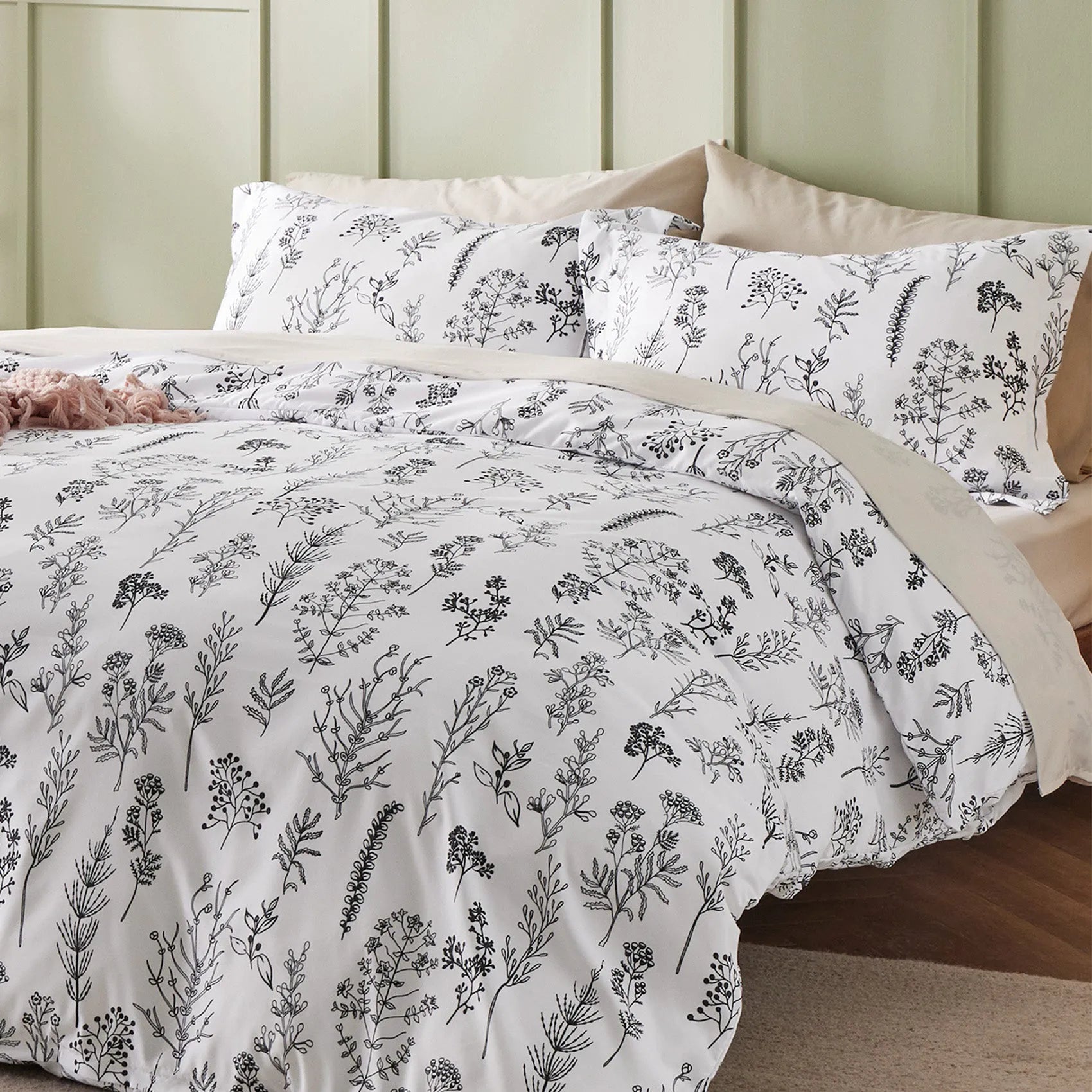 Reversible Floral Duvet Cover Set