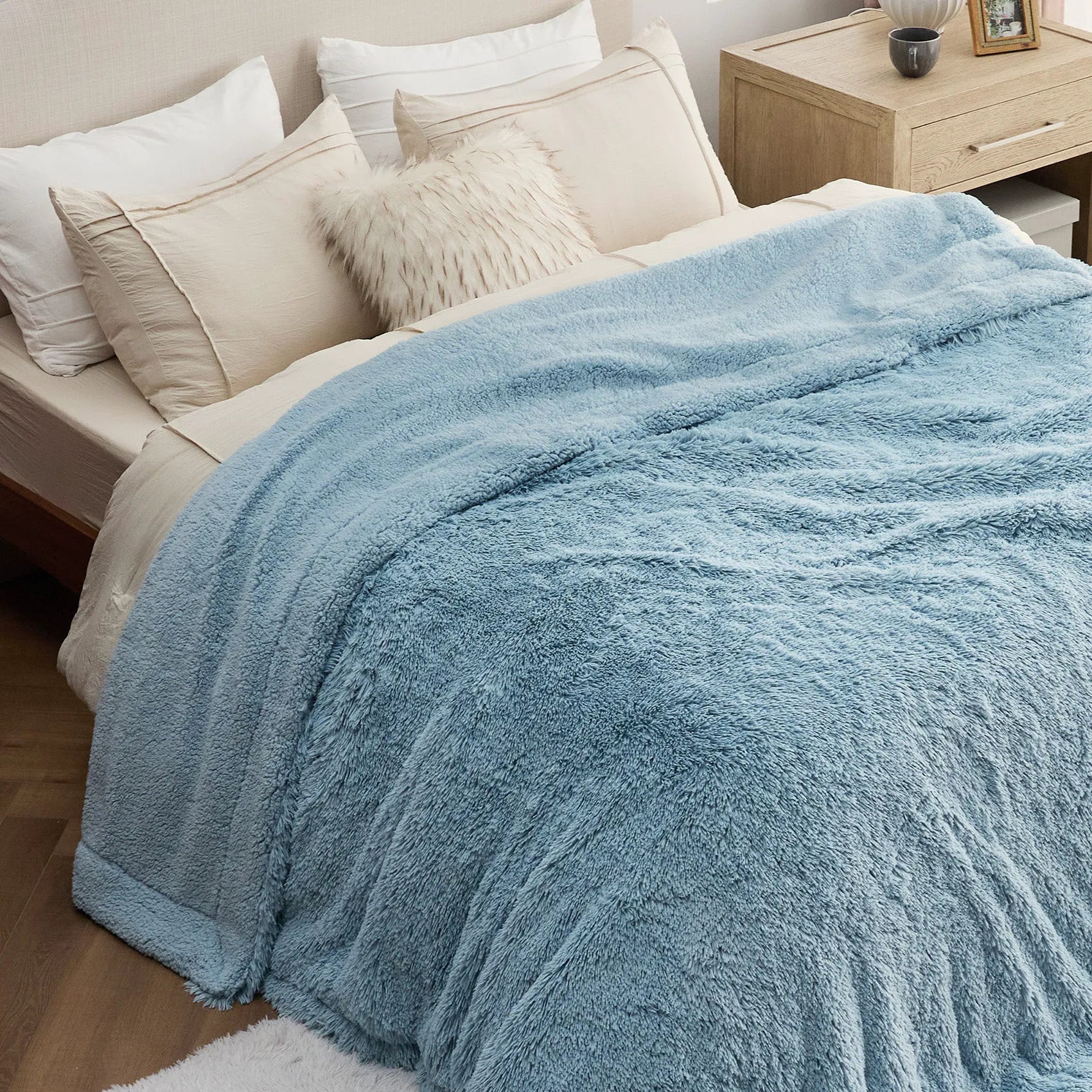 Fuzzy Faux Fur Throw Blanket