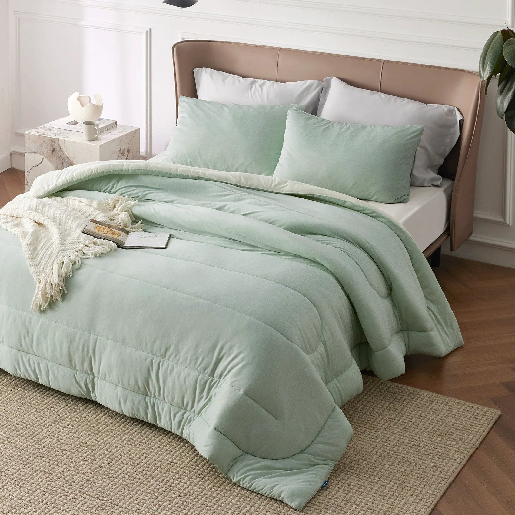 Reversible Warm & Cooling Comforter Set