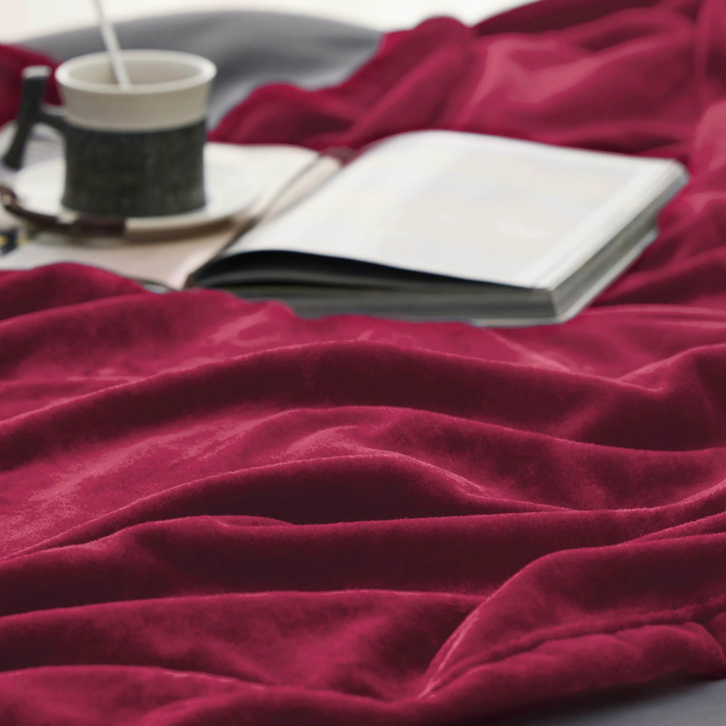 Flannel Fleece Blanket 300gsm