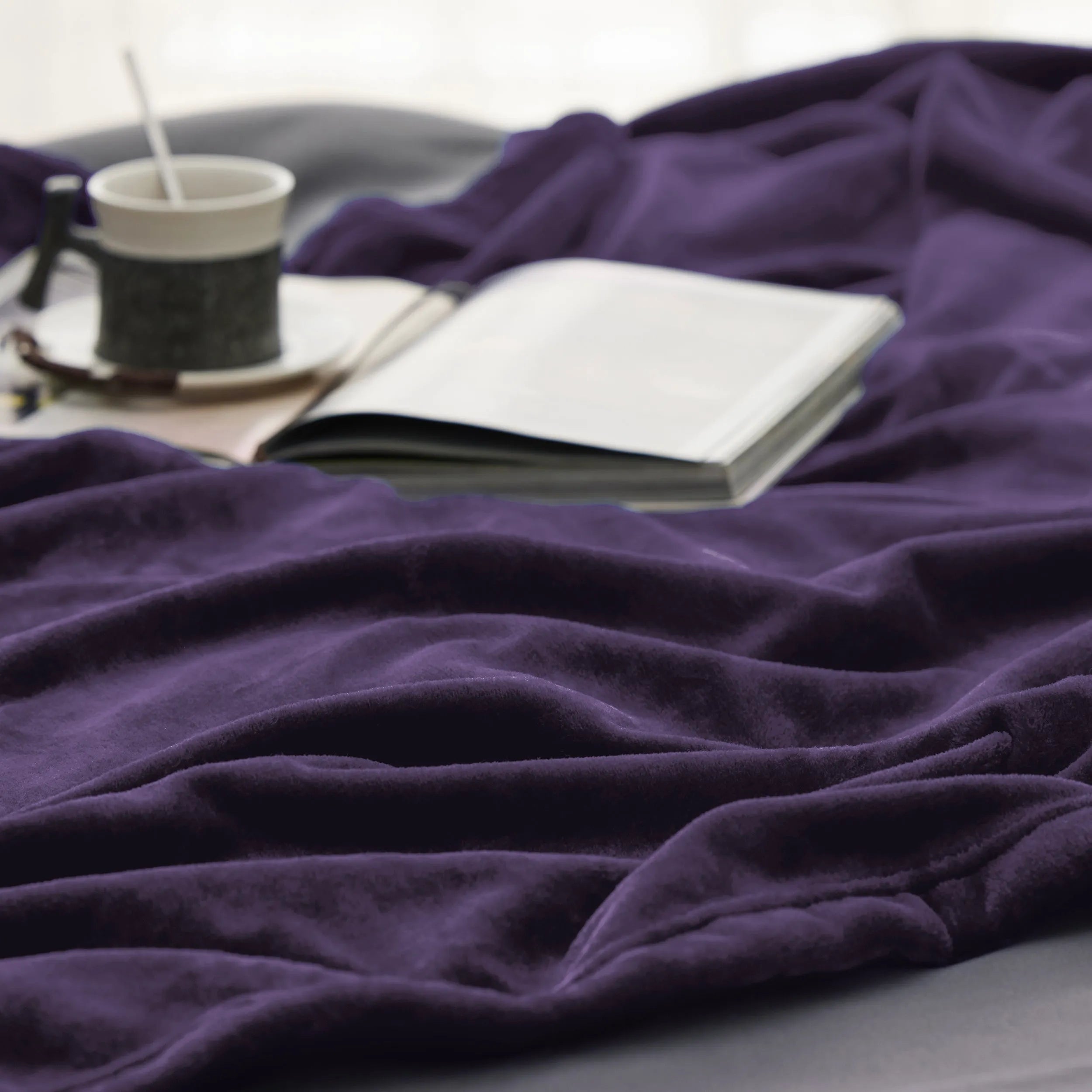 Flannel Fleece Blanket 300gsm