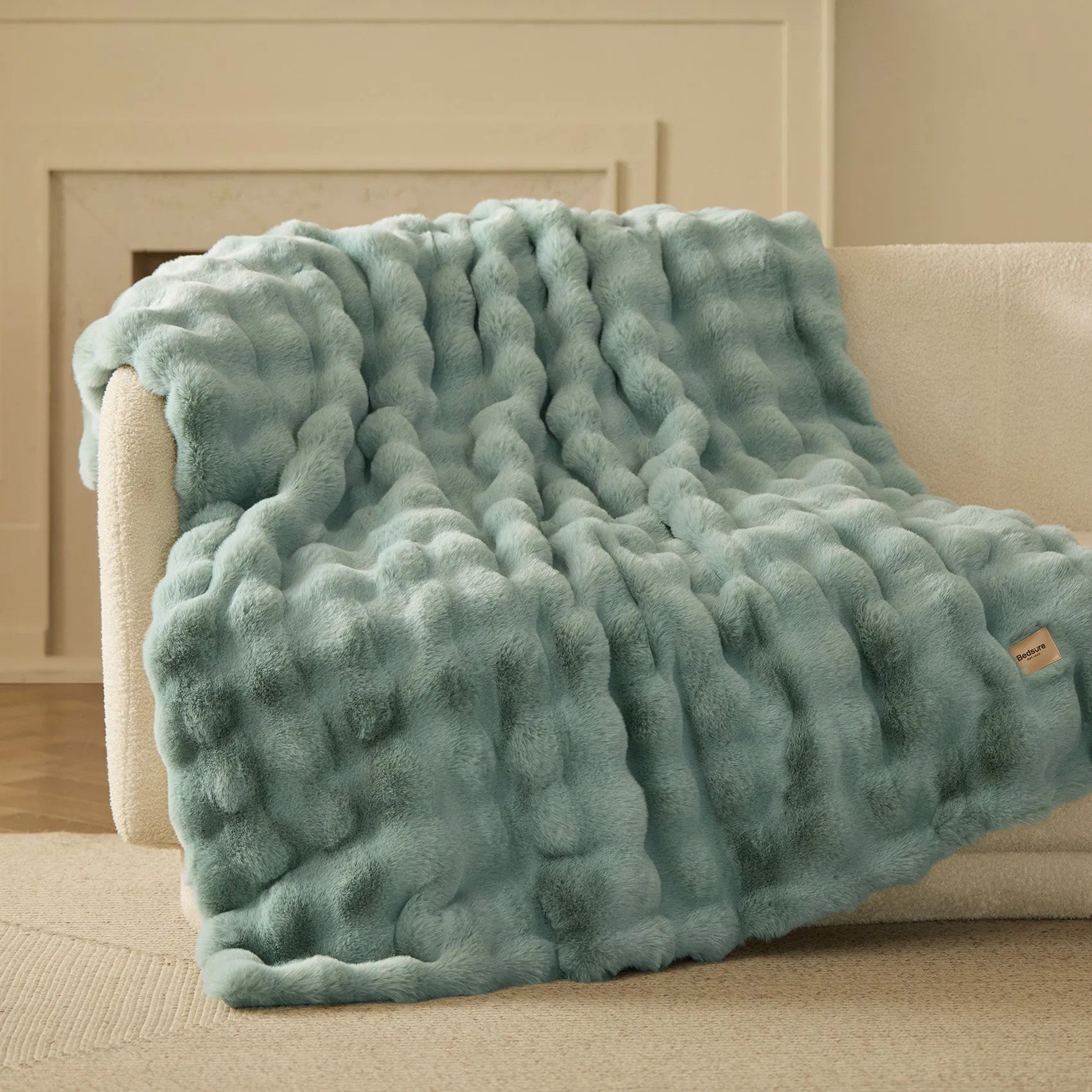 Faux Fur Bubble Blanket