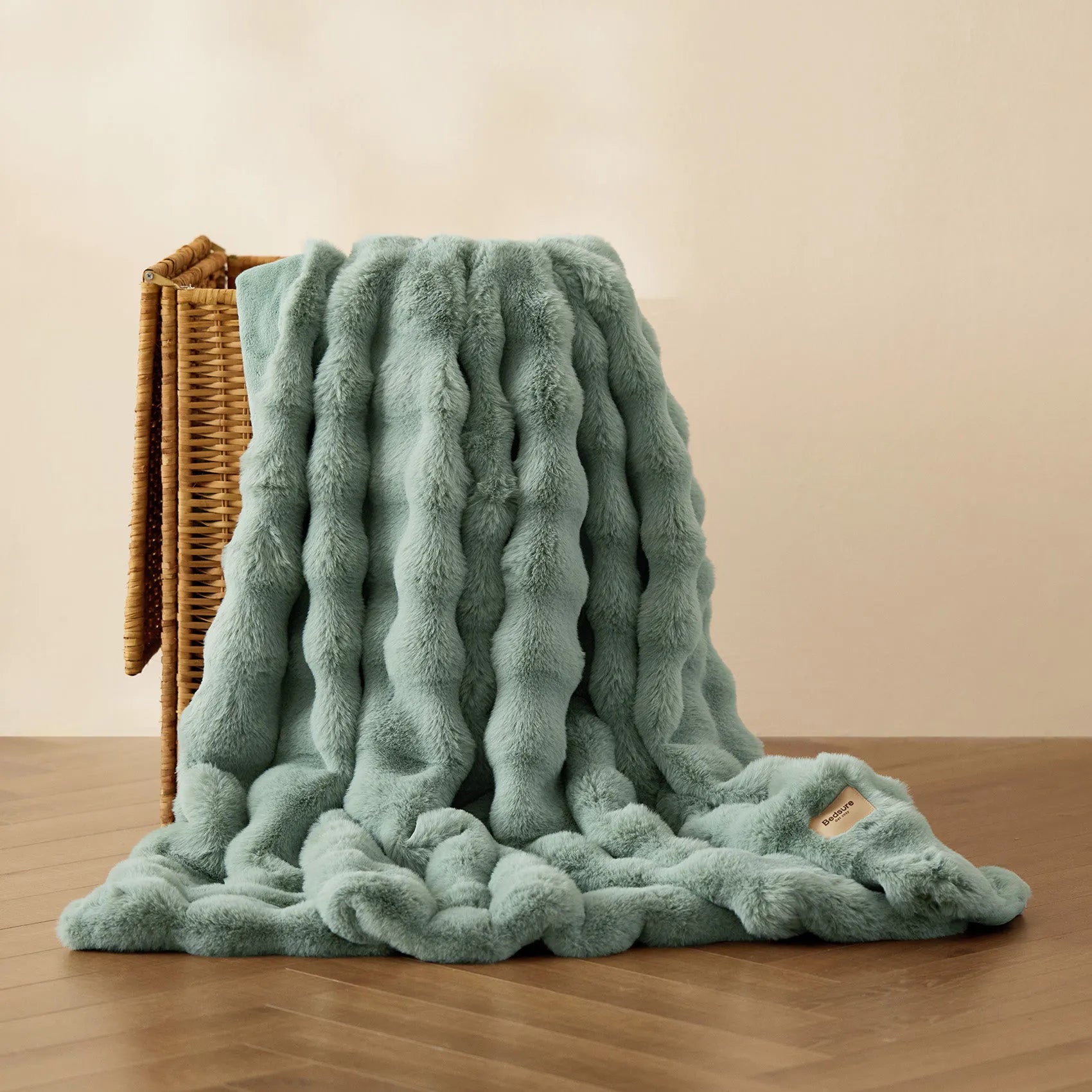 Faux Fur Bubble Blanket