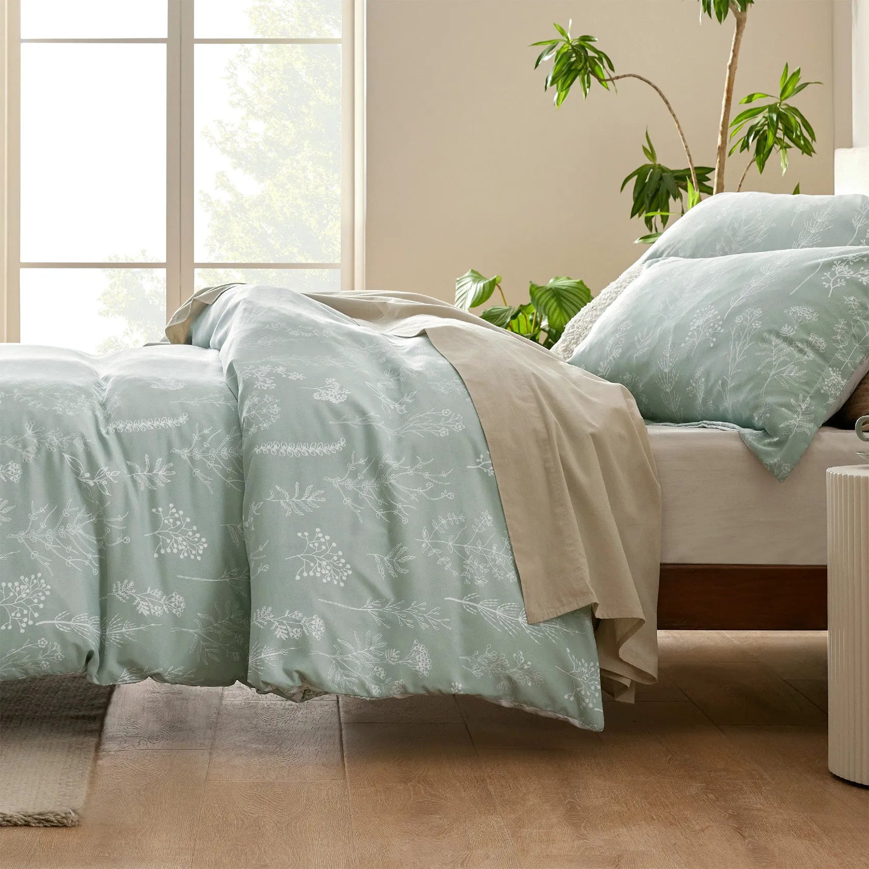Reversible Floral Duvet Cover Set