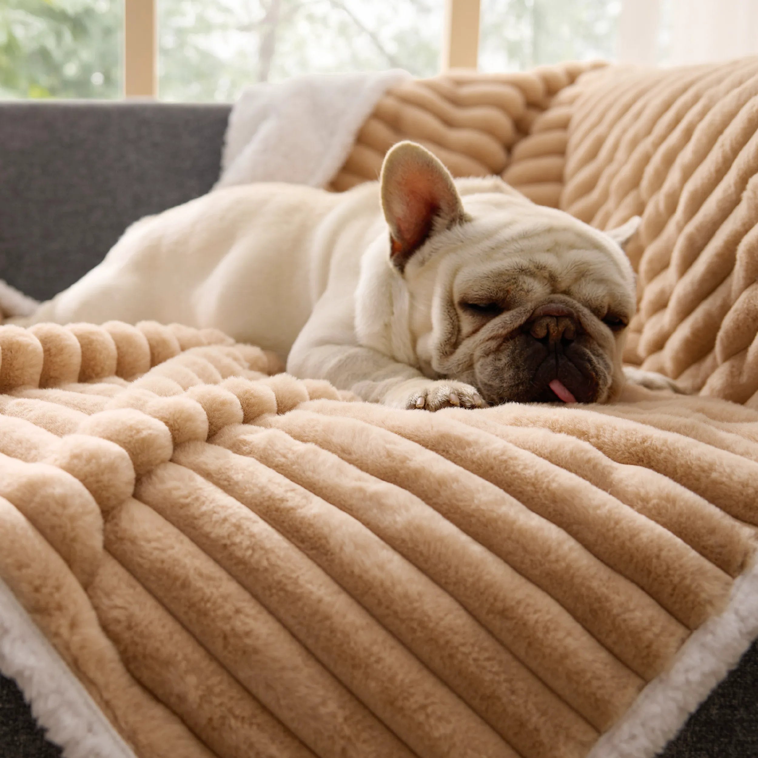 ComfyFleece™ Waterproof Pet Blanket