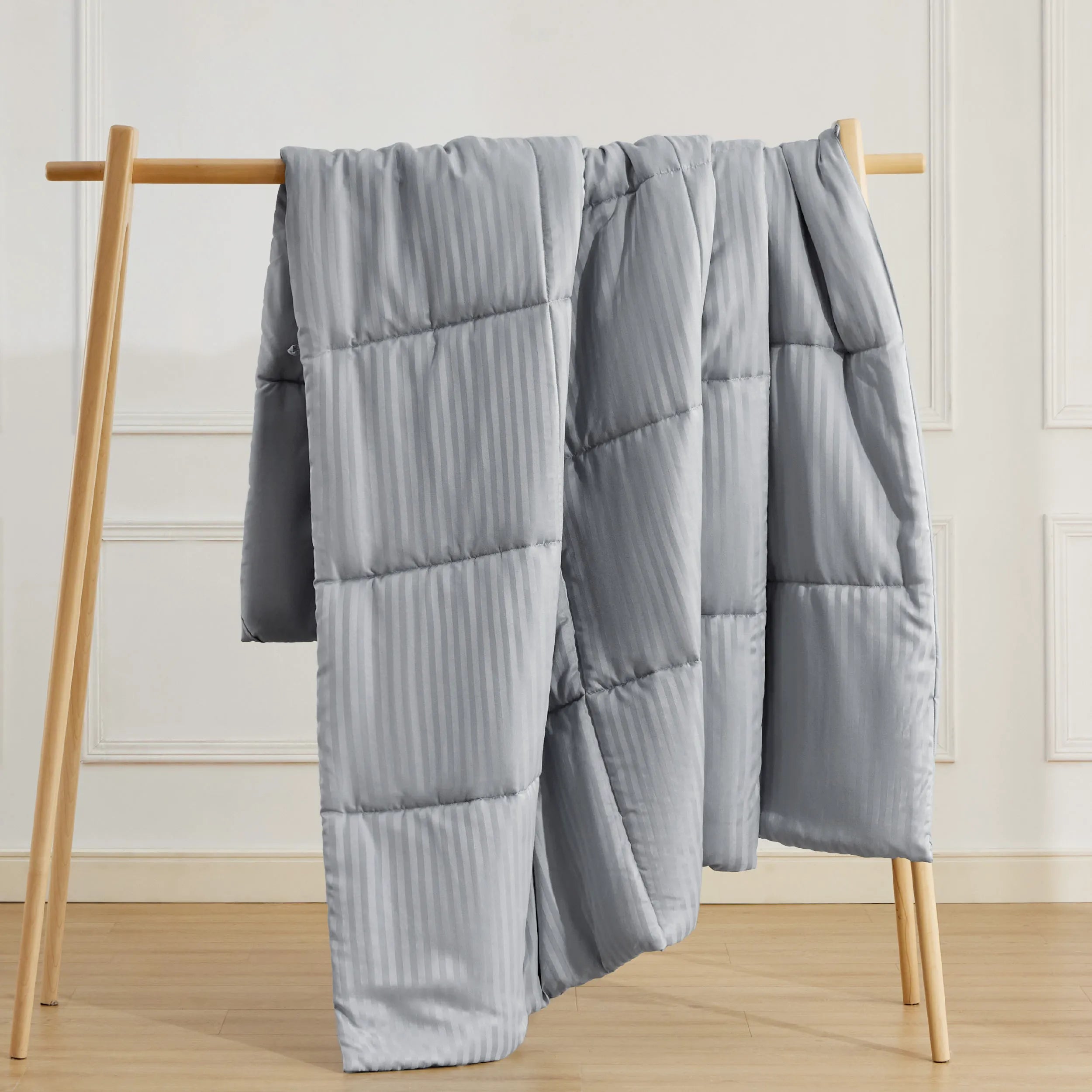 Lightweight Striped Quilt