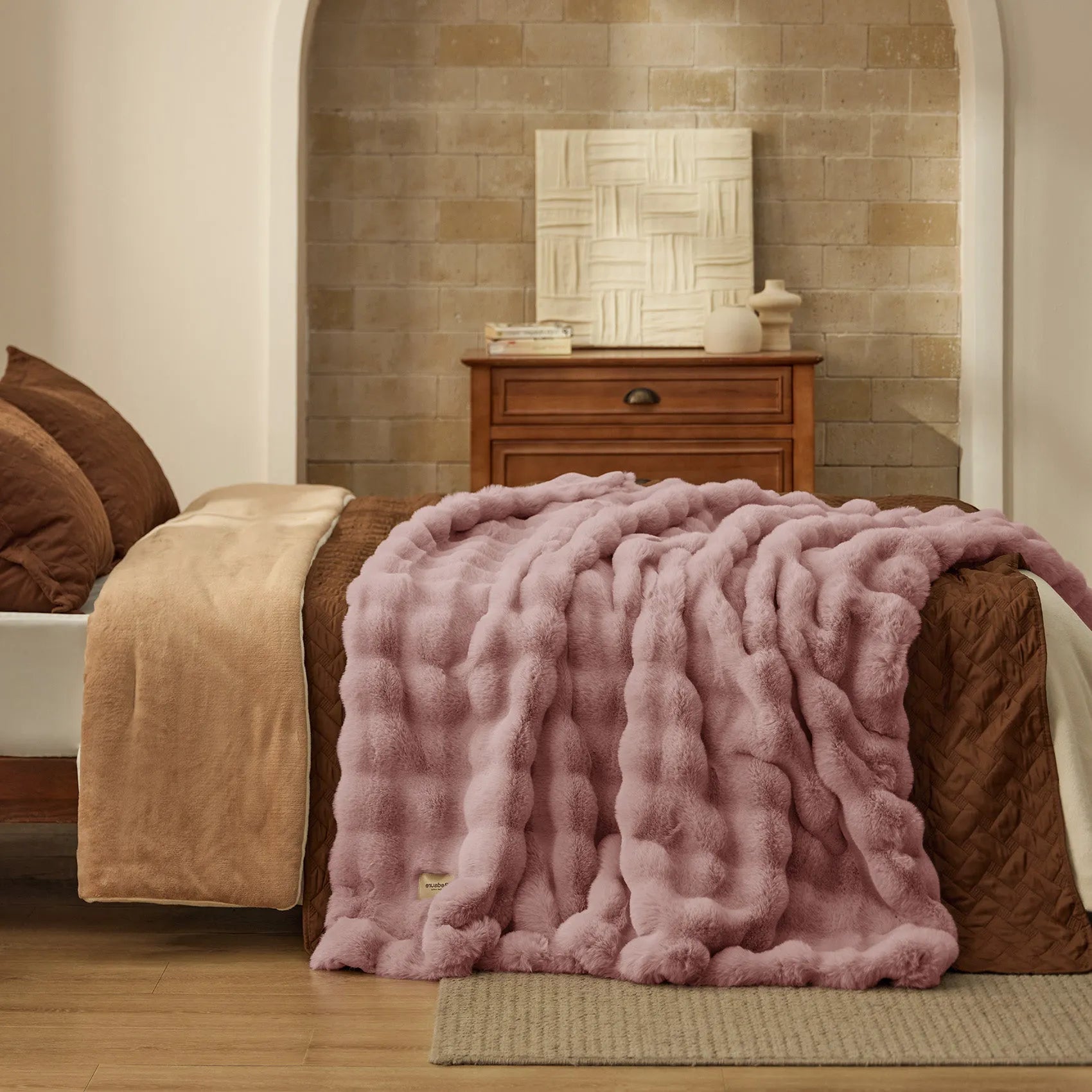 Faux Fur Bubble Blanket