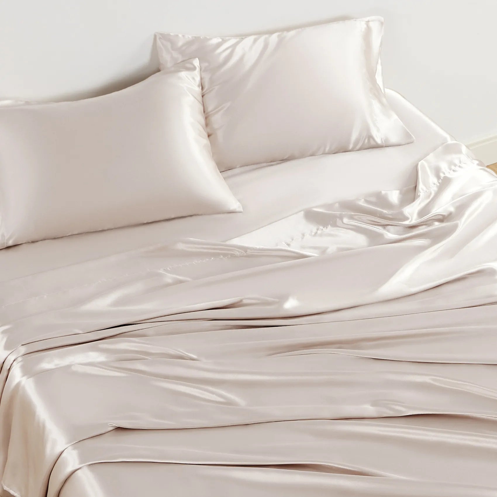 Luxurious Satin Sheet Set