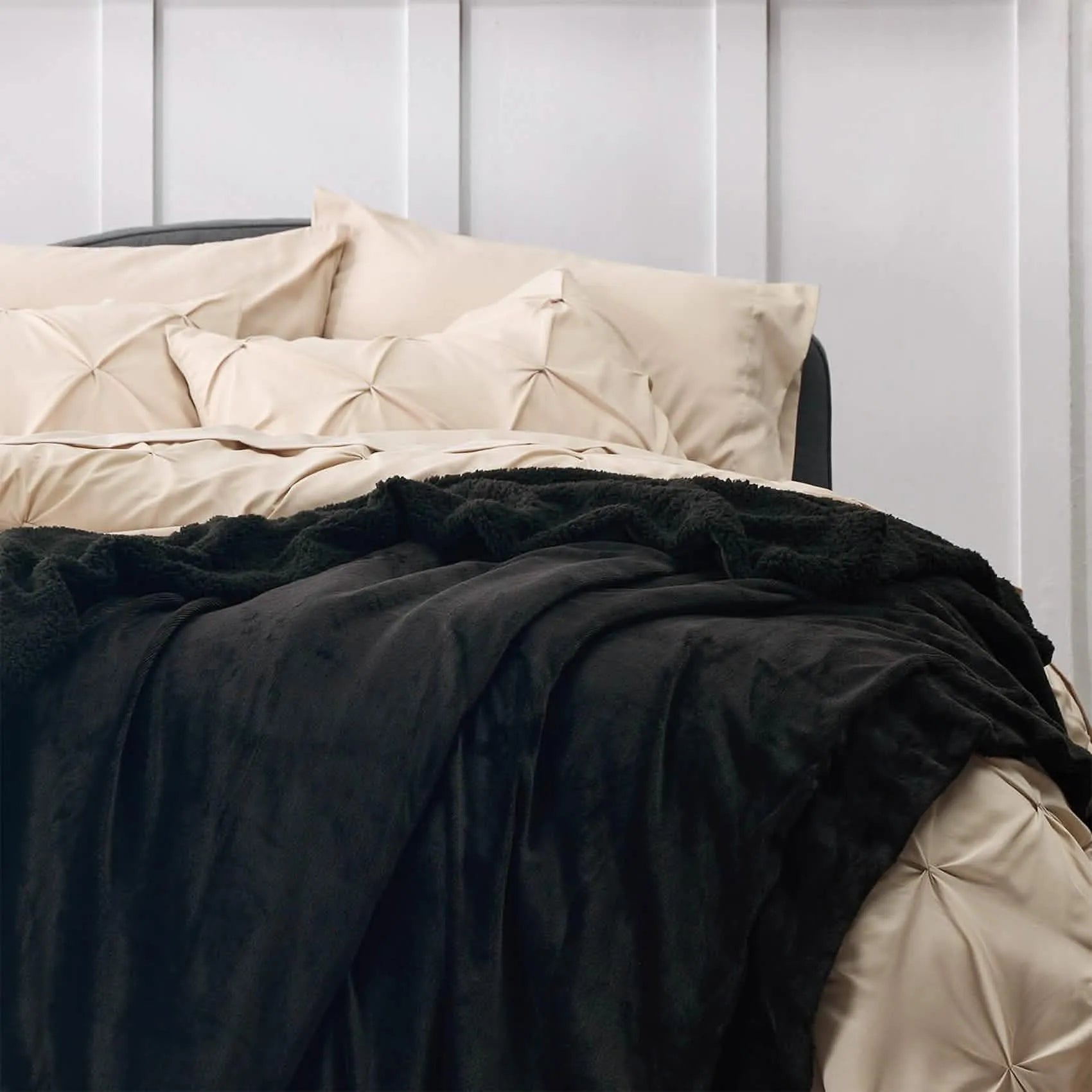 Cozy Sherpa Fleece Throw Blanket