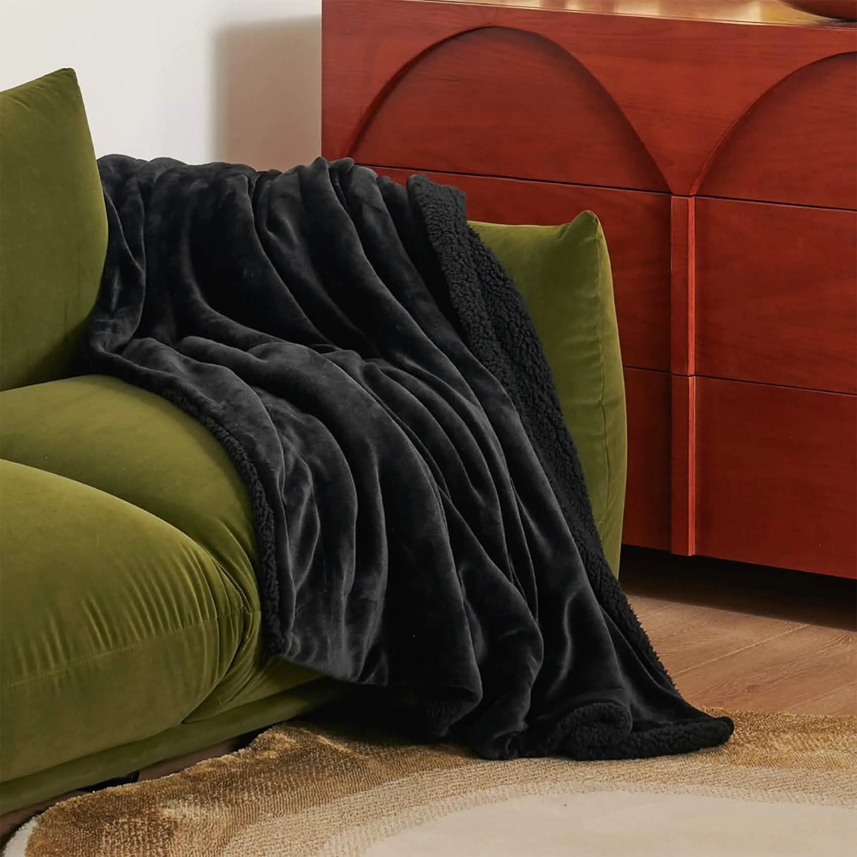 Cozy Sherpa Fleece Throw Blanket