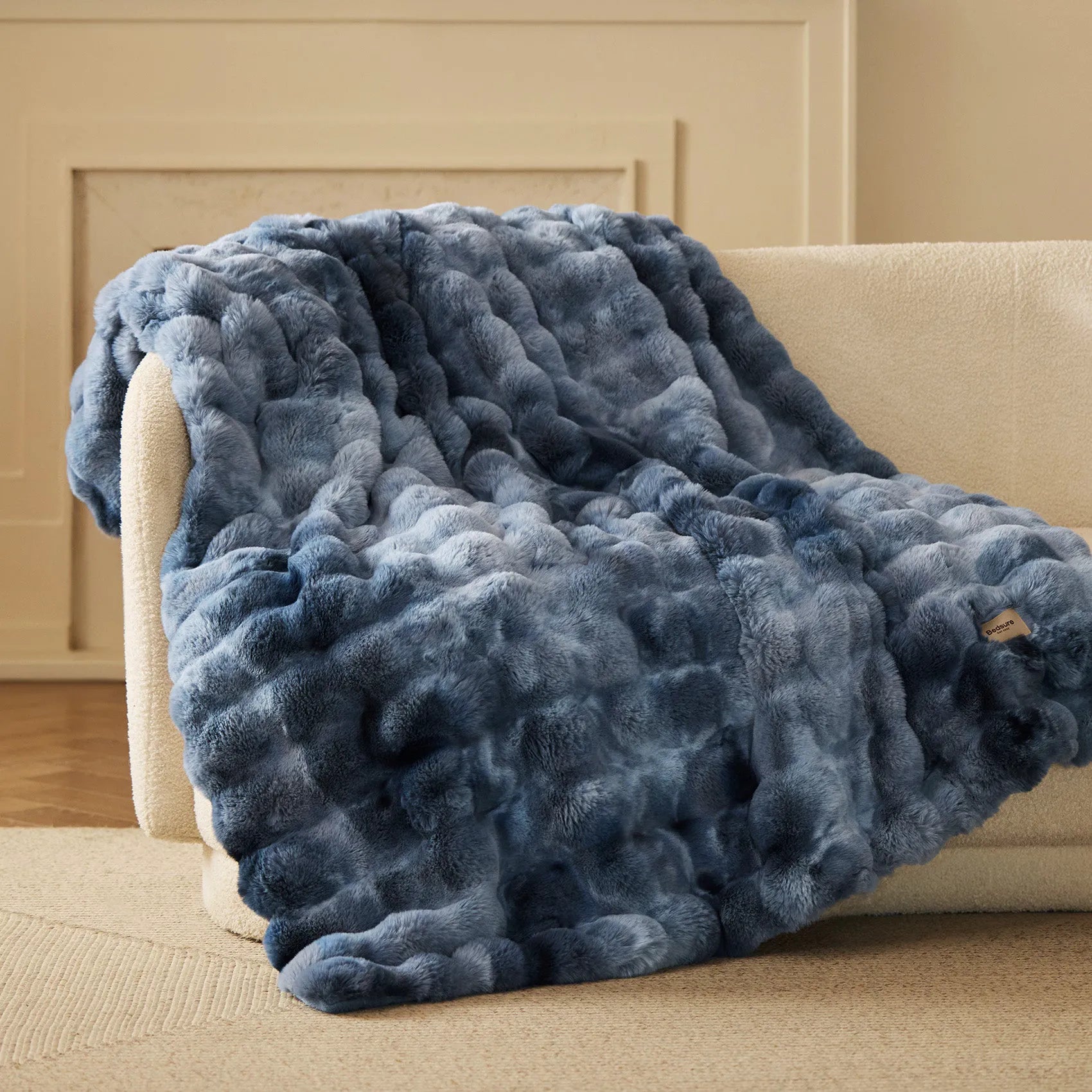 Faux Fur Bubble Blanket