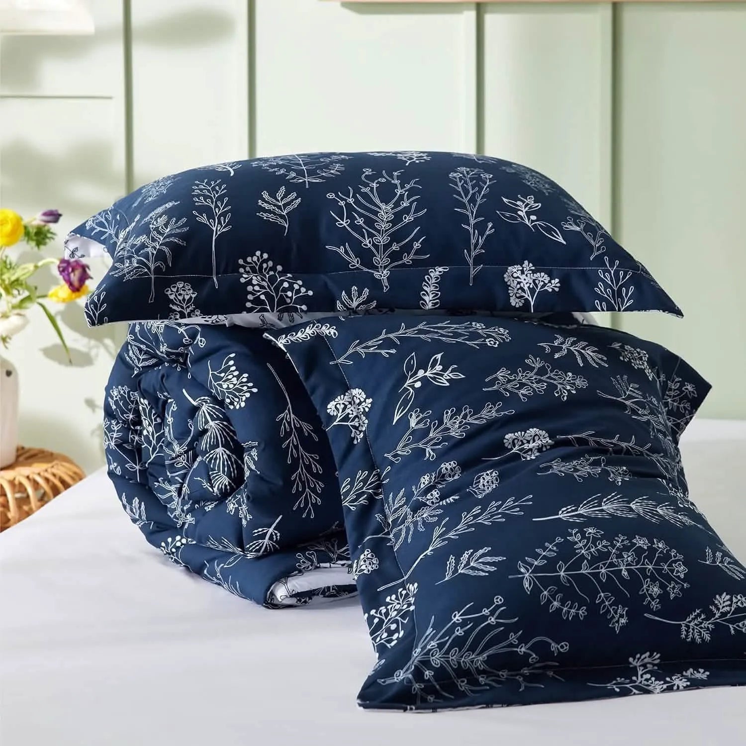Reversible Floral Comforter Set