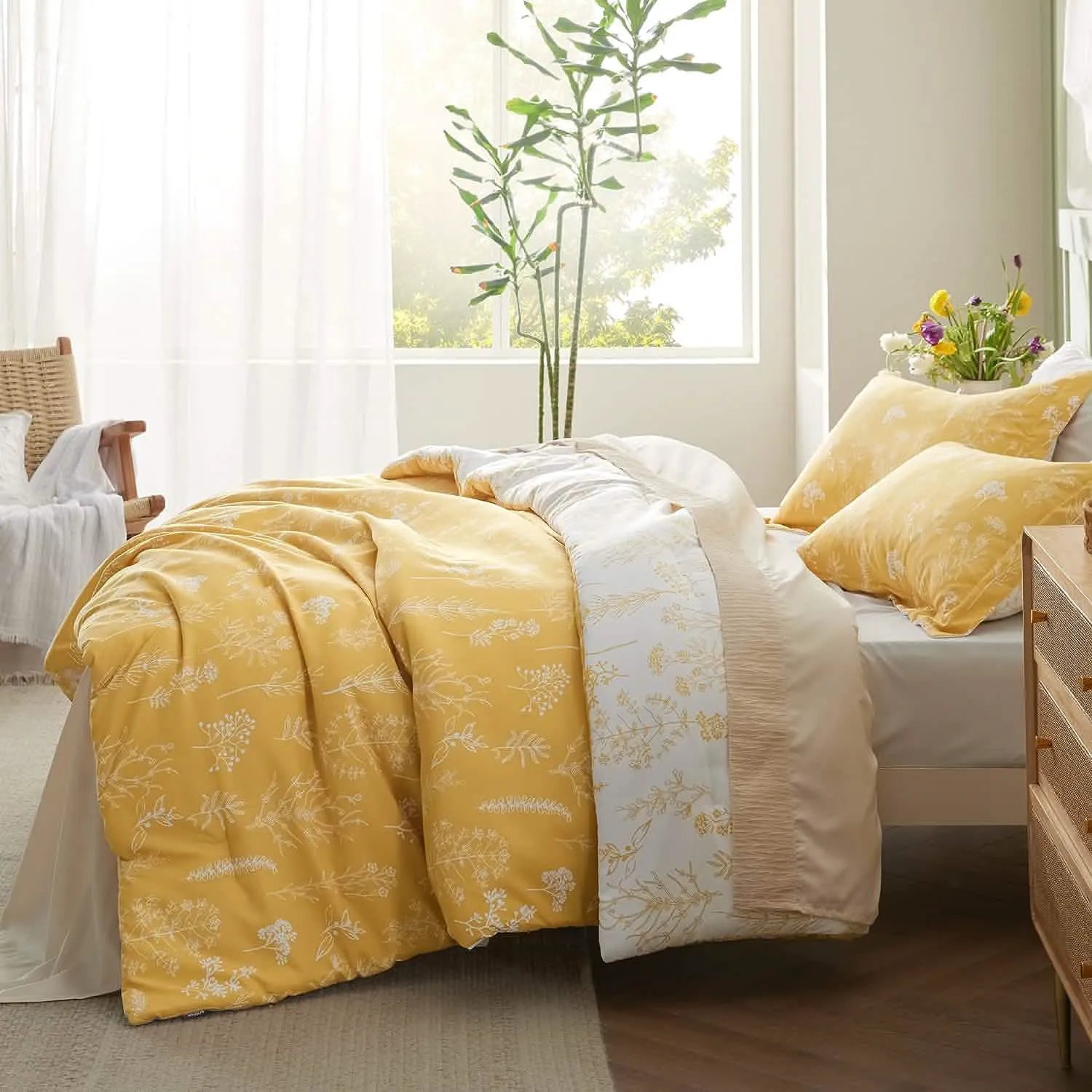 Reversible Floral Comforter Set