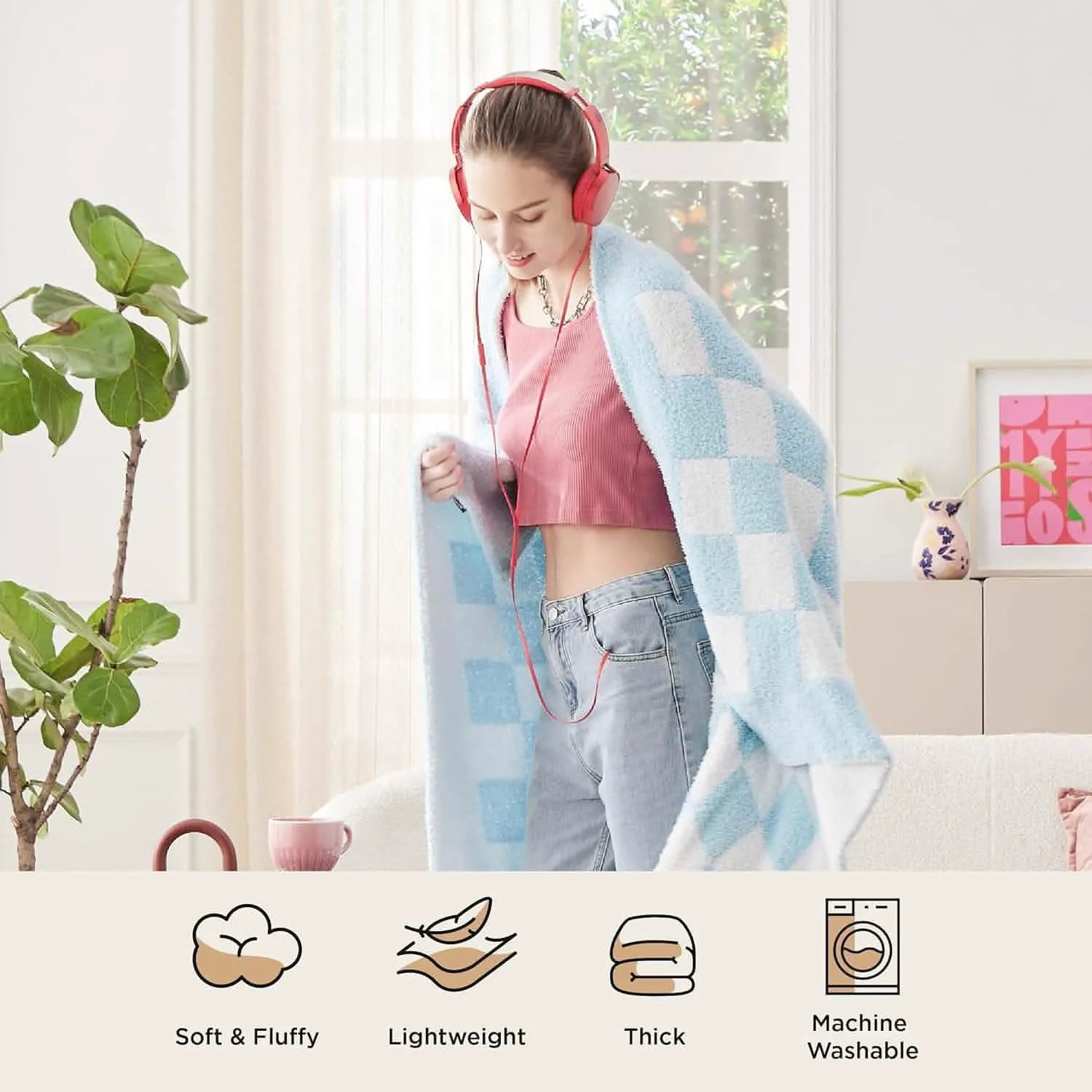 Ultra-Soft Reversible Checkered Blanket