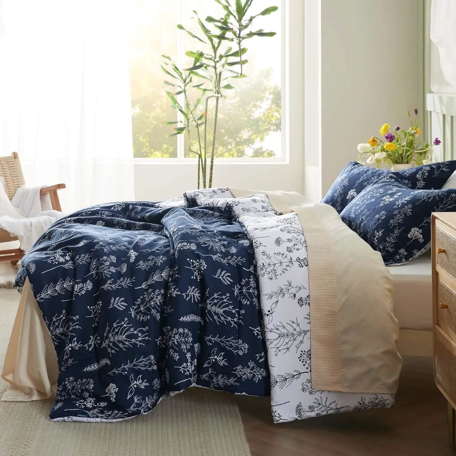 Reversible Floral Comforter Set