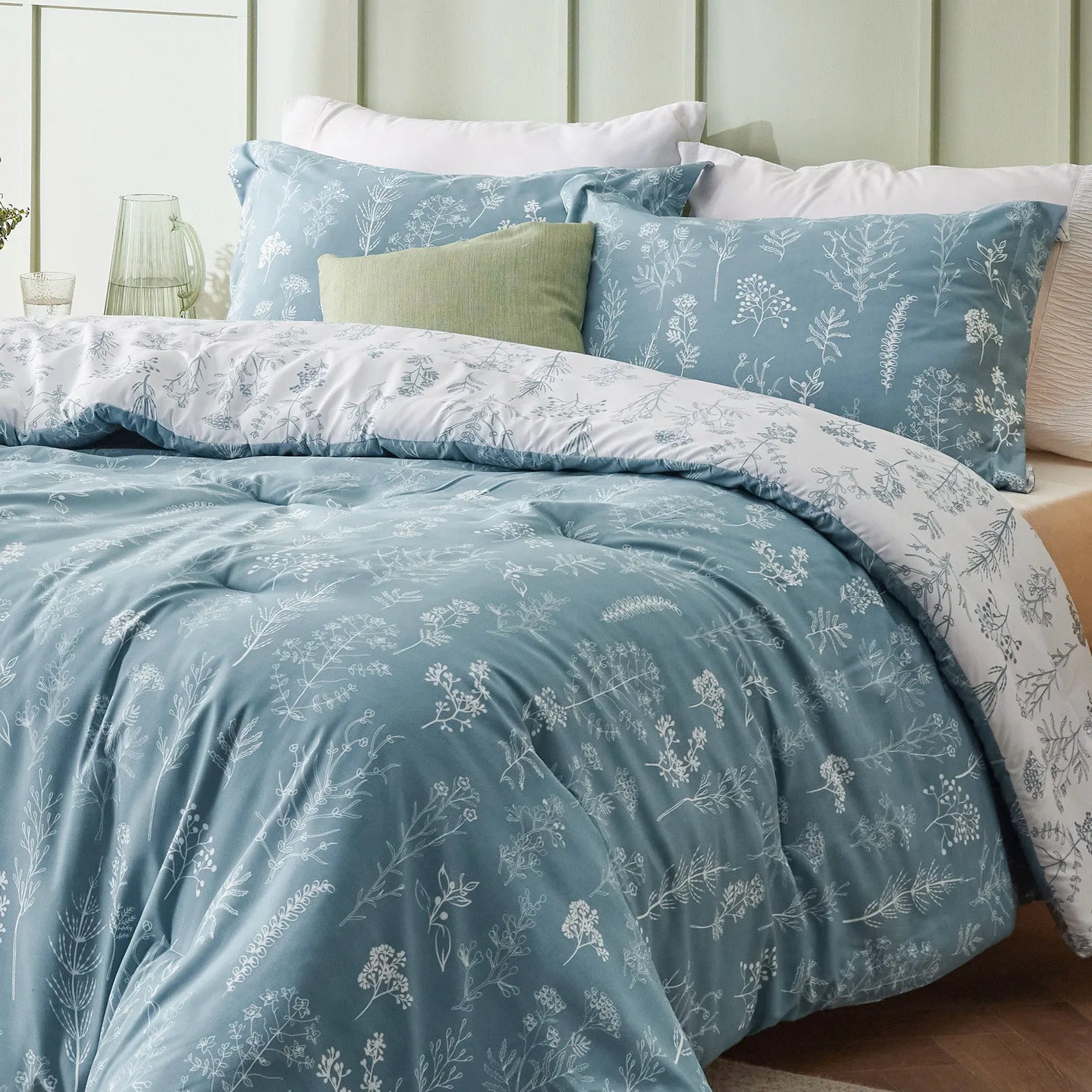 Floral Comforter Set