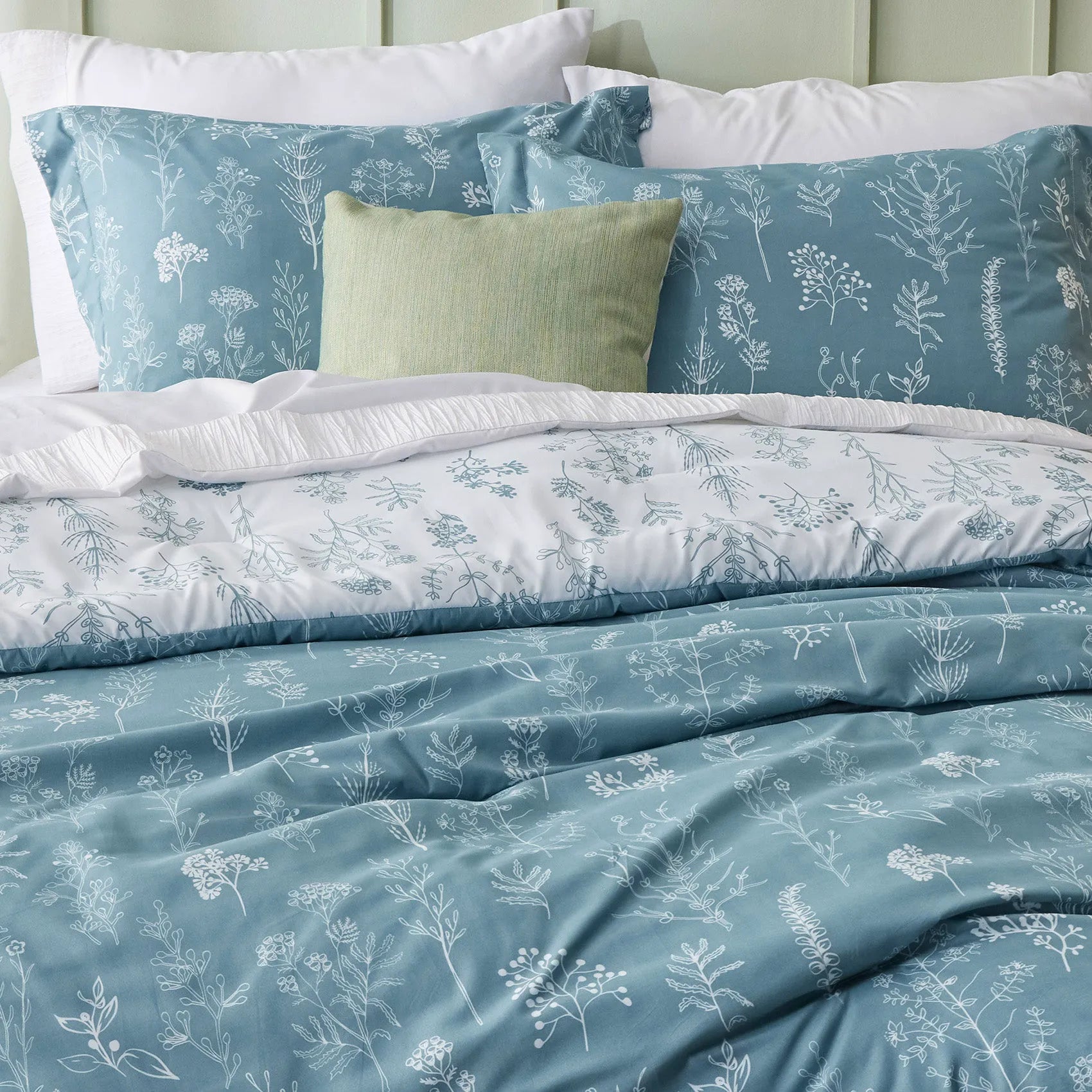 Reversible Floral Duvet Cover Set