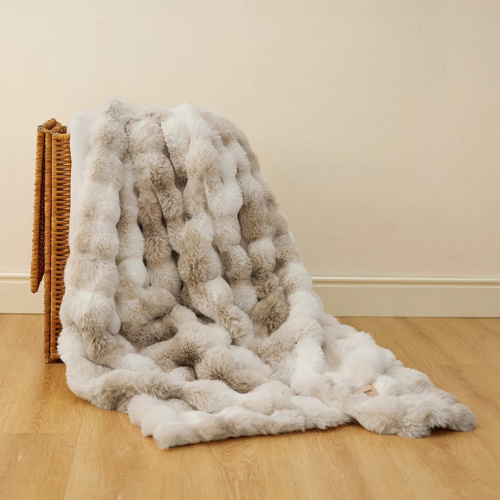 Faux Fur Bubble Blanket
