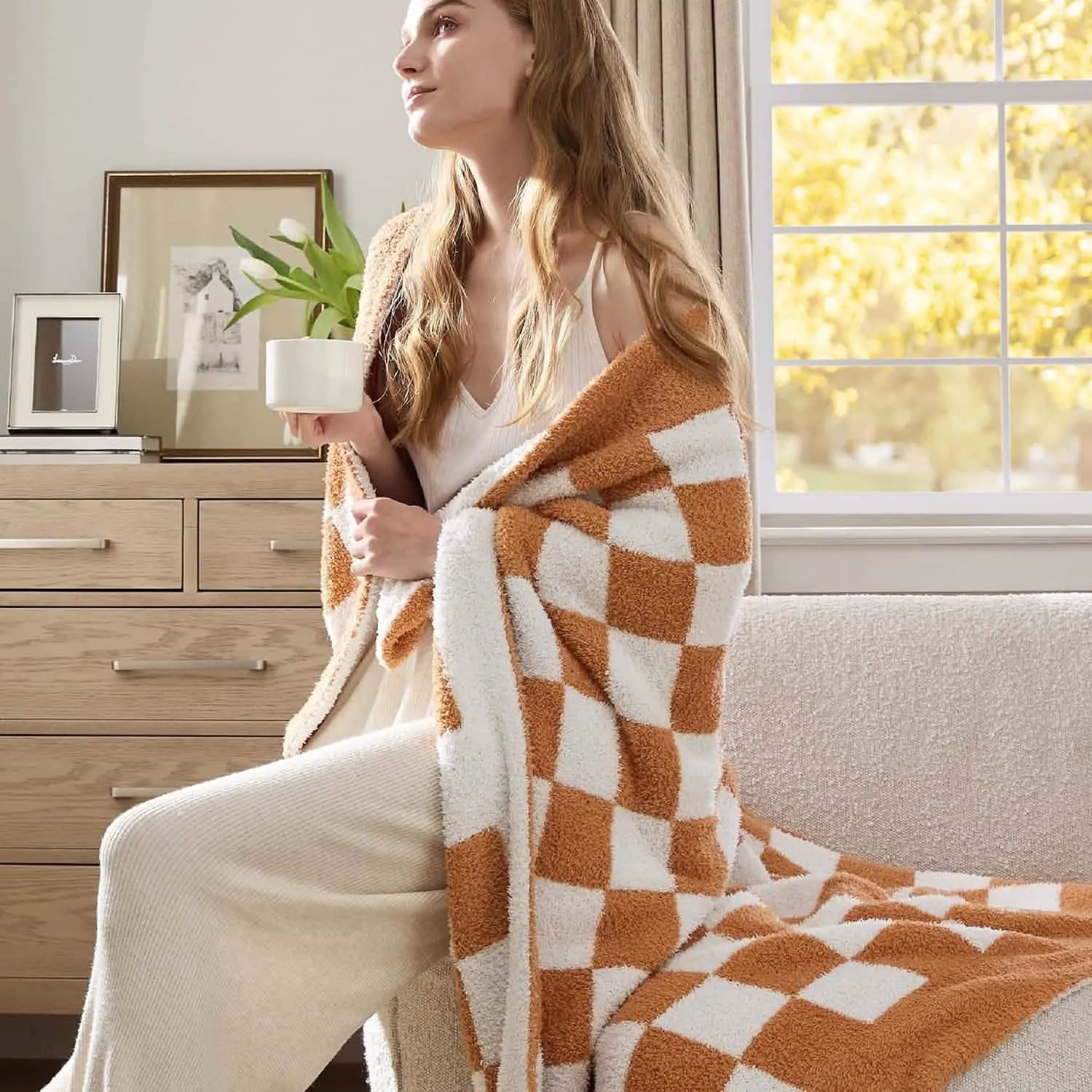 Ultra-Soft Reversible Checkered Blanket