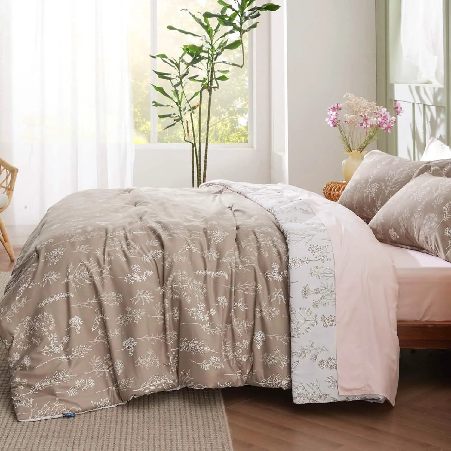 Reversible Floral Comforter Set