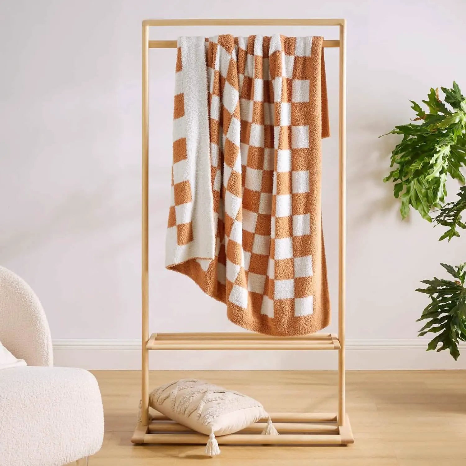 Ultra-Soft Reversible Checkered Blanket
