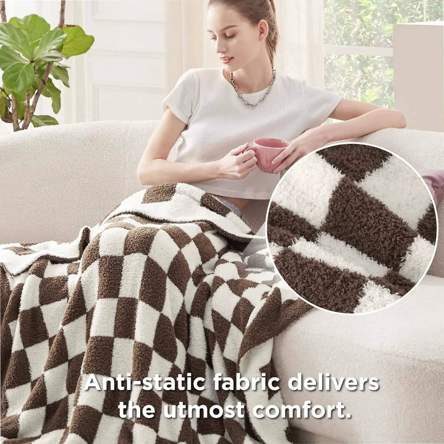 Ultra-Soft Reversible Checkered Blanket