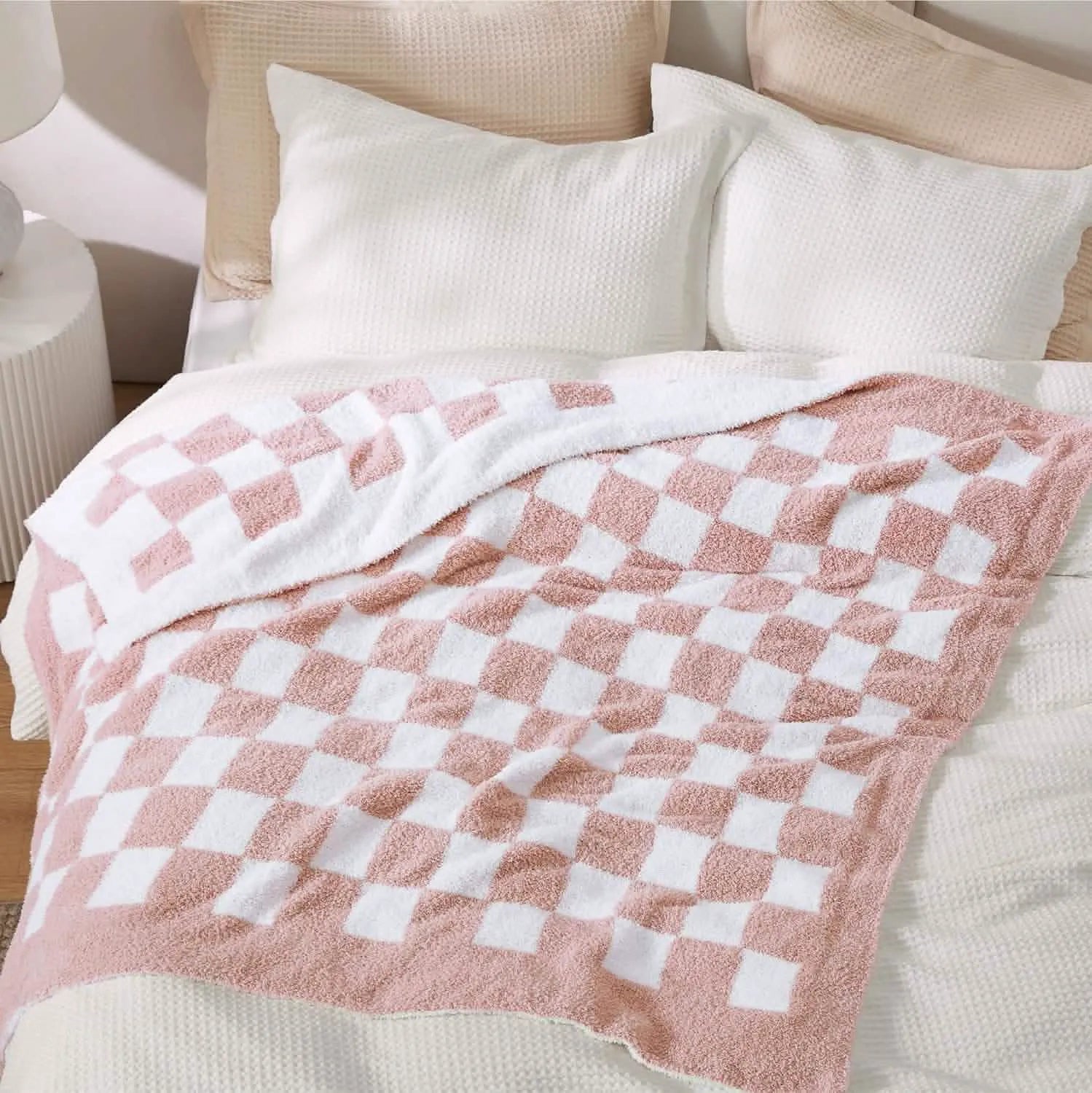 Ultra-Soft Reversible Checkered Blanket