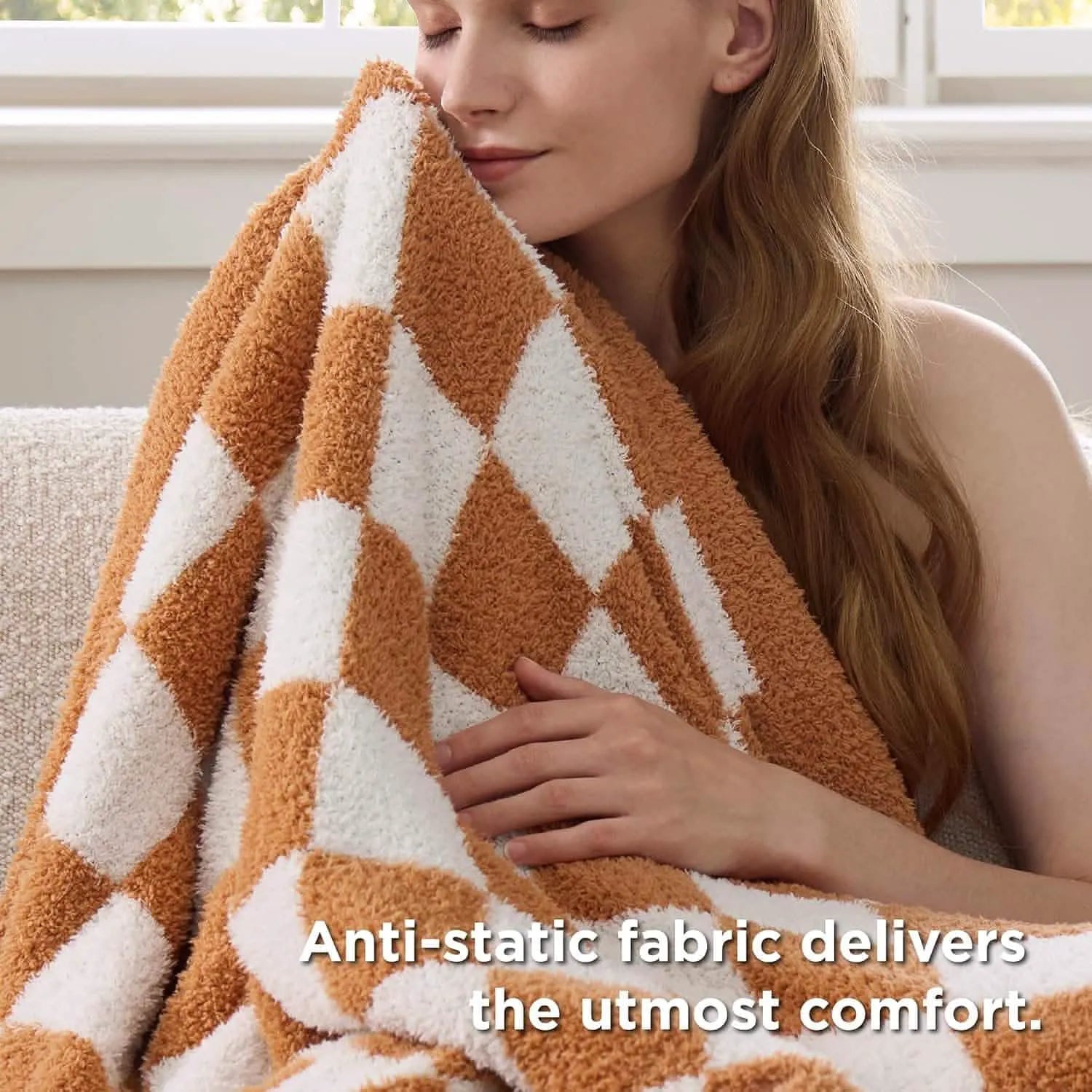 Ultra-Soft Reversible Checkered Blanket