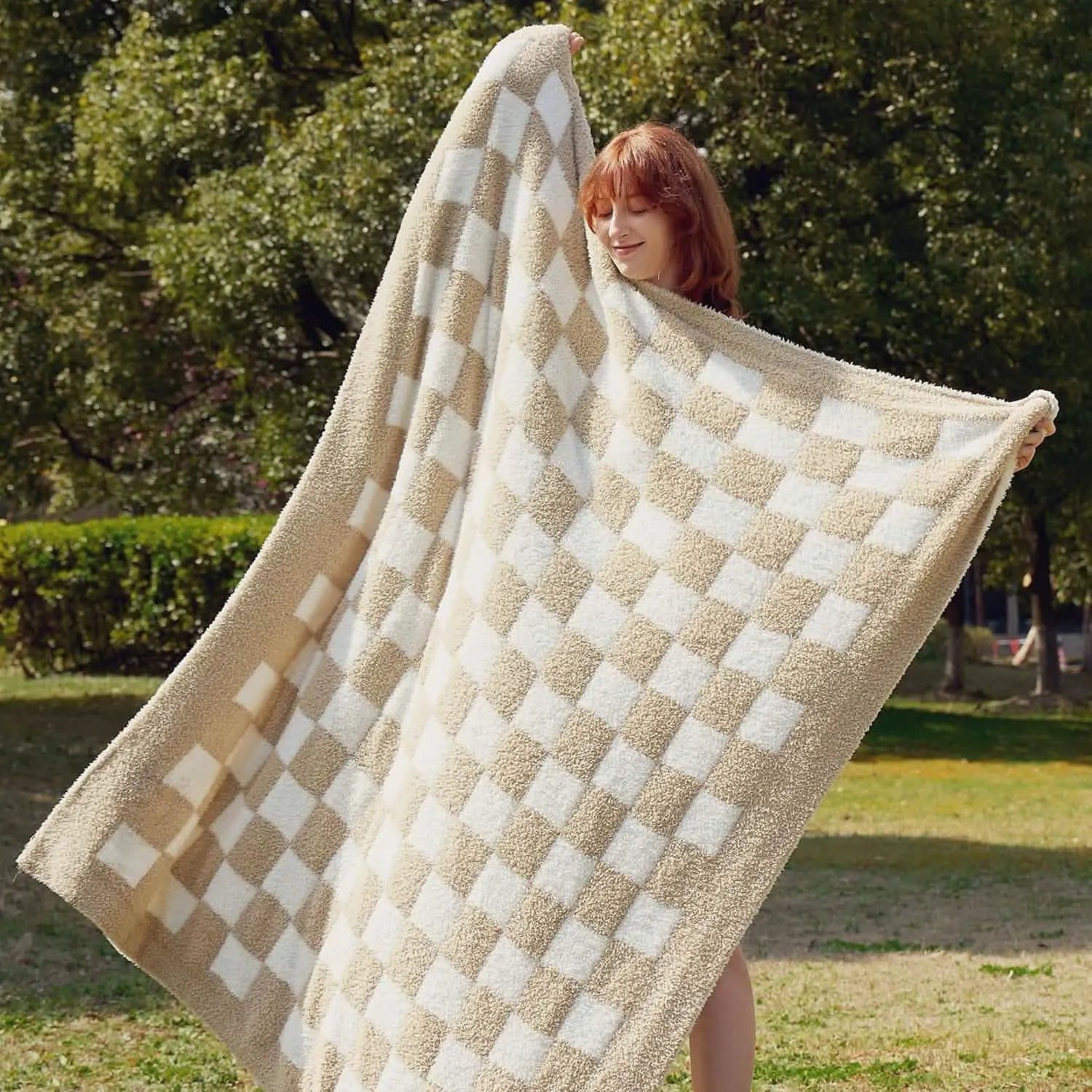 Ultra-Soft Reversible Checkered Blanket