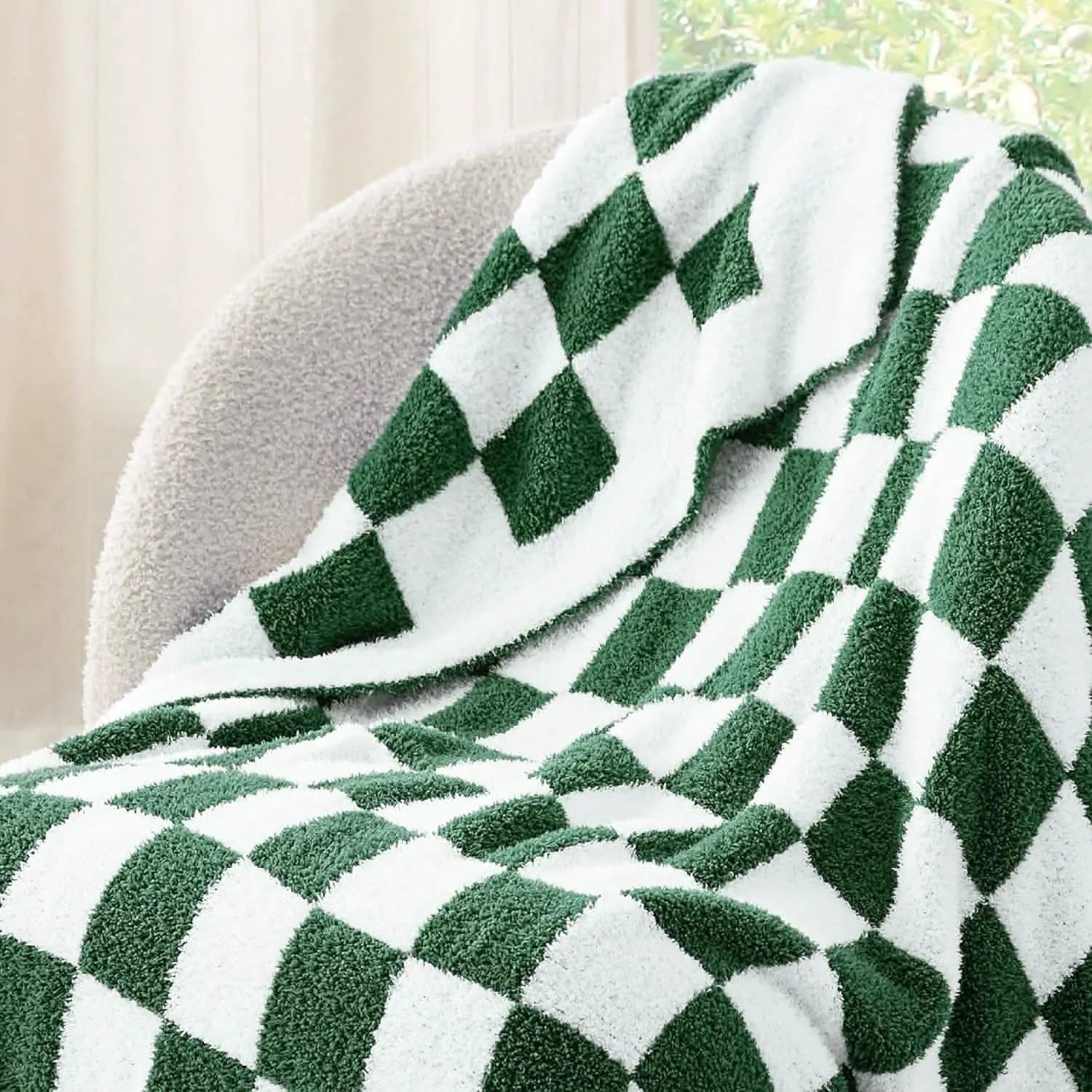 Ultra-Soft Reversible Checkered Blanket