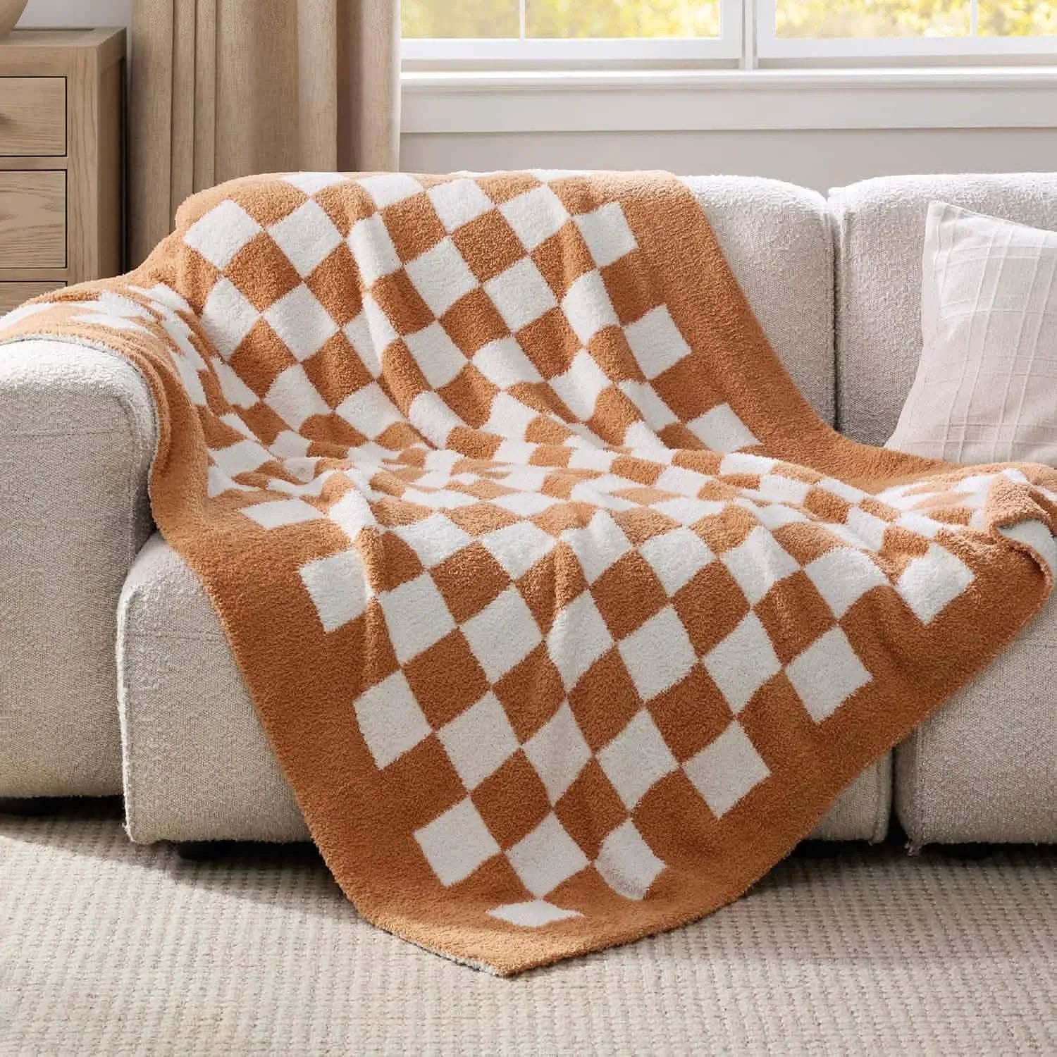 Ultra-Soft Reversible Checkered Blanket