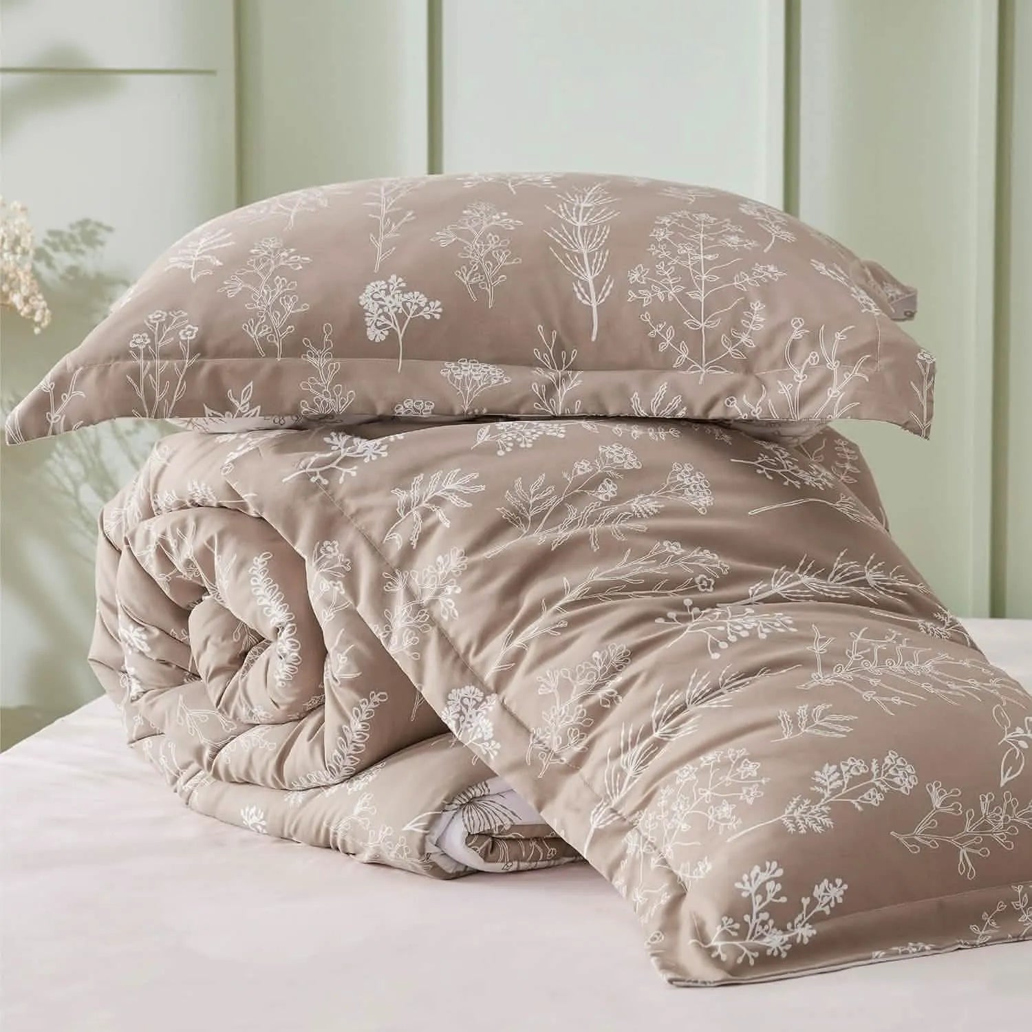 Reversible Floral Comforter Set