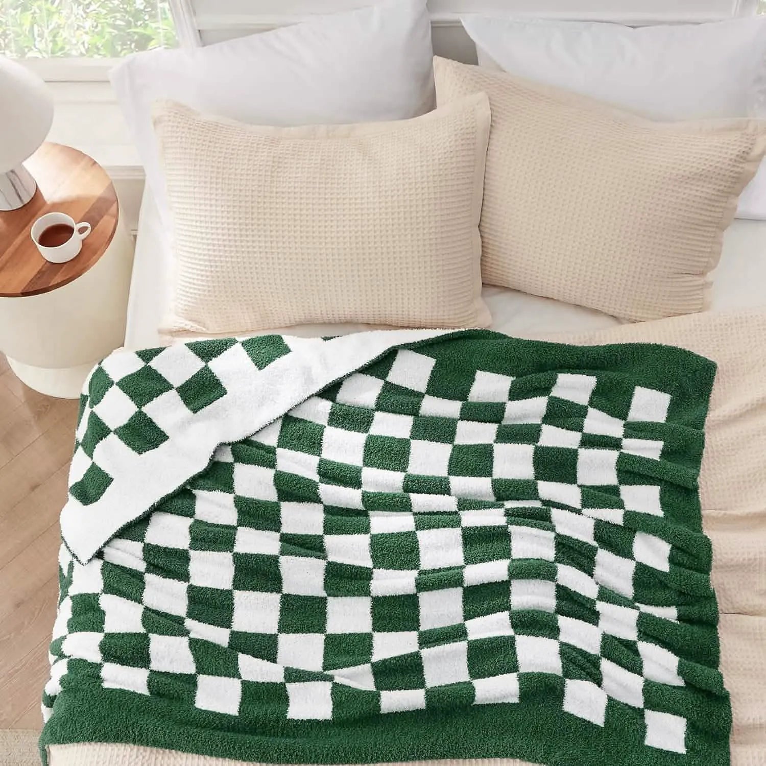 Ultra-Soft Reversible Checkered Blanket