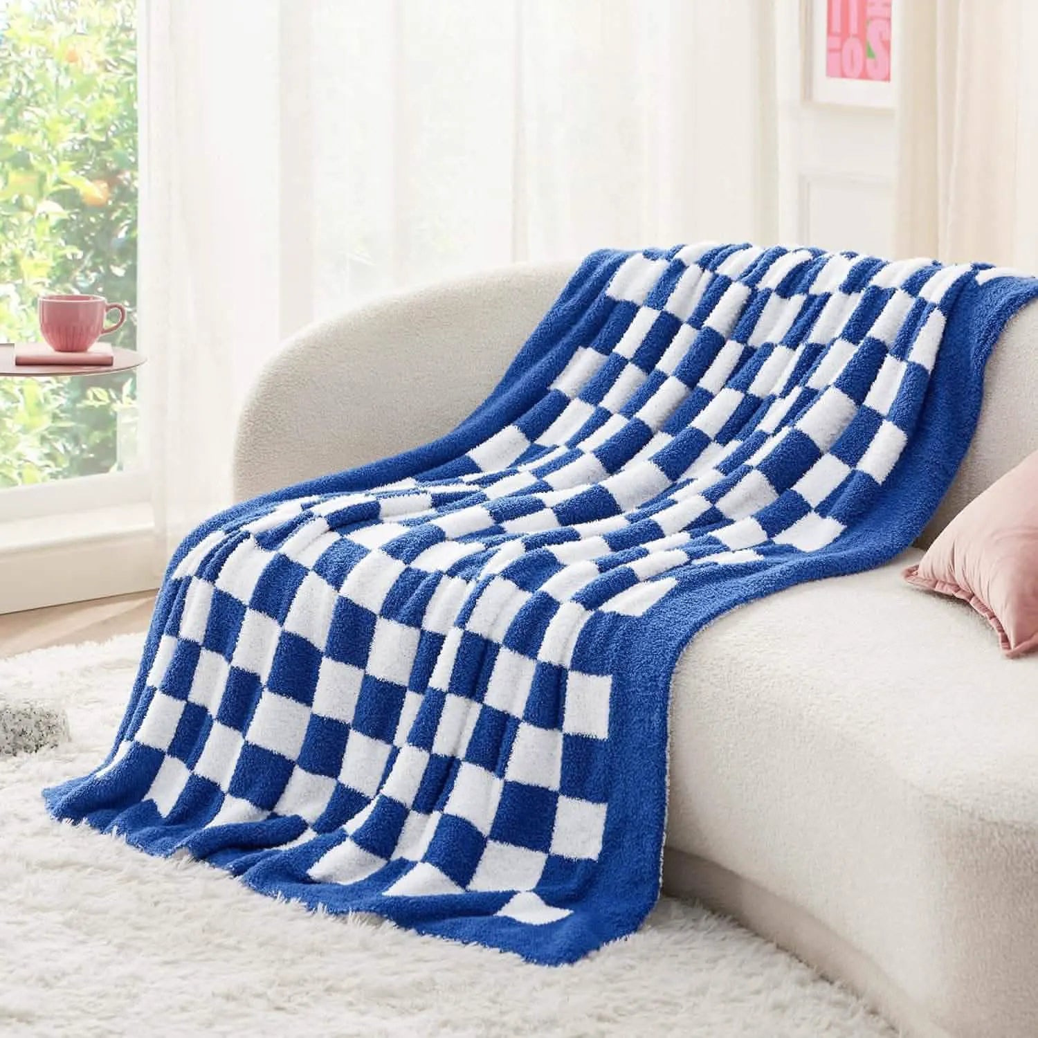 Ultra-Soft Reversible Checkered Blanket