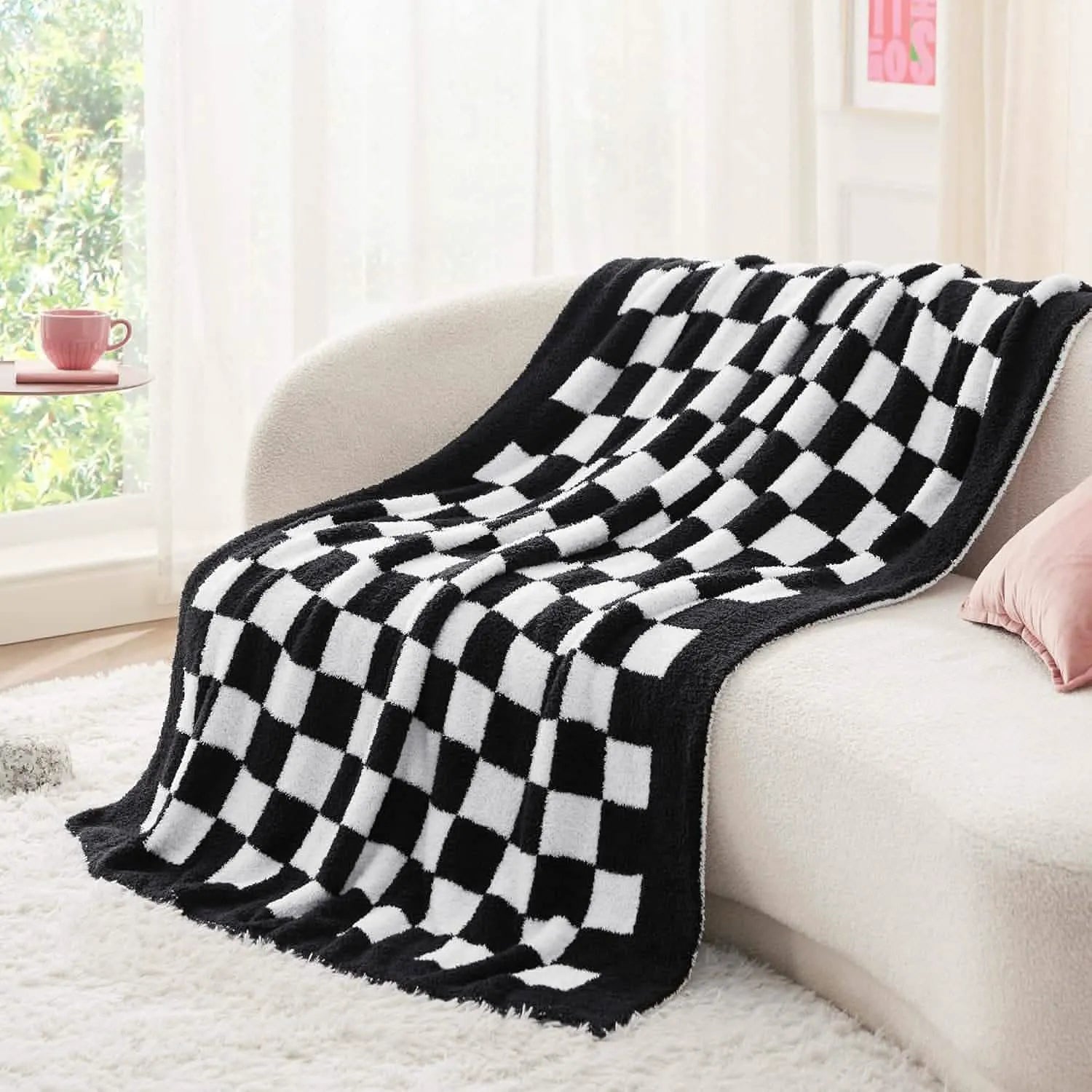 Ultra-Soft Reversible Checkered Blanket