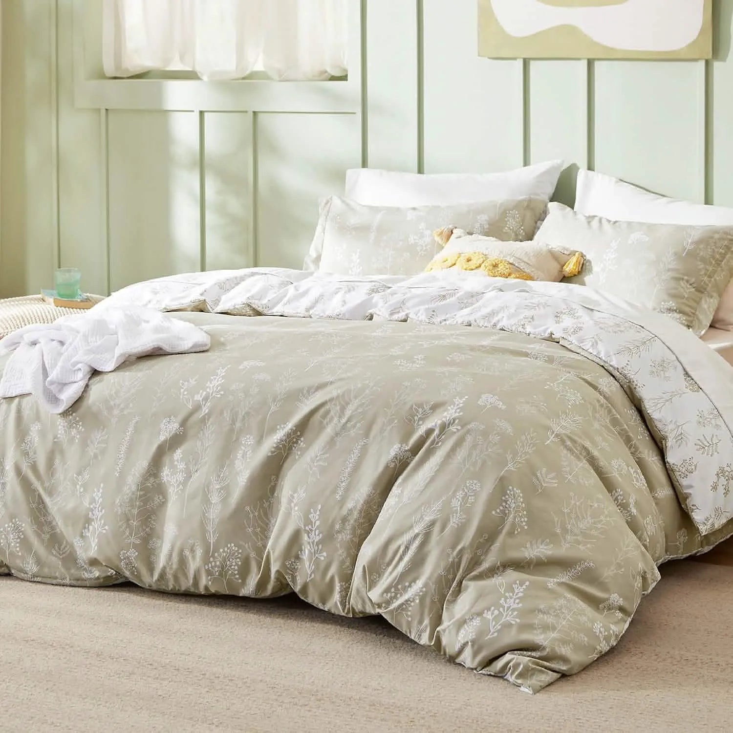 Reversible Floral Comforter Set