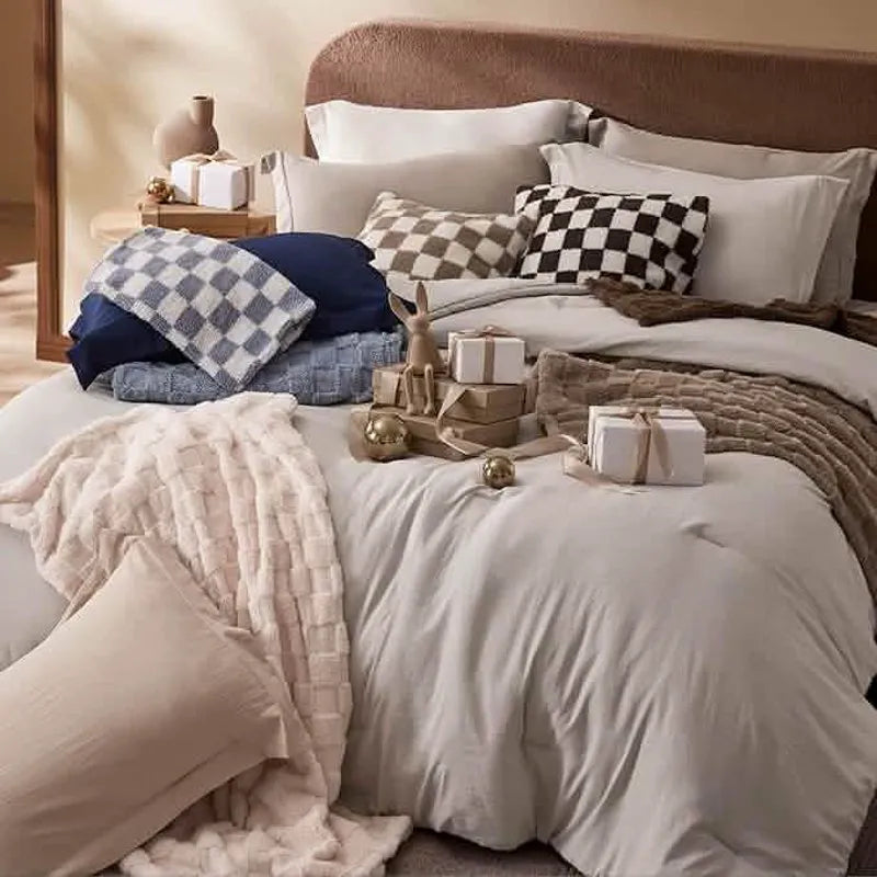 Checkered Comforter Set