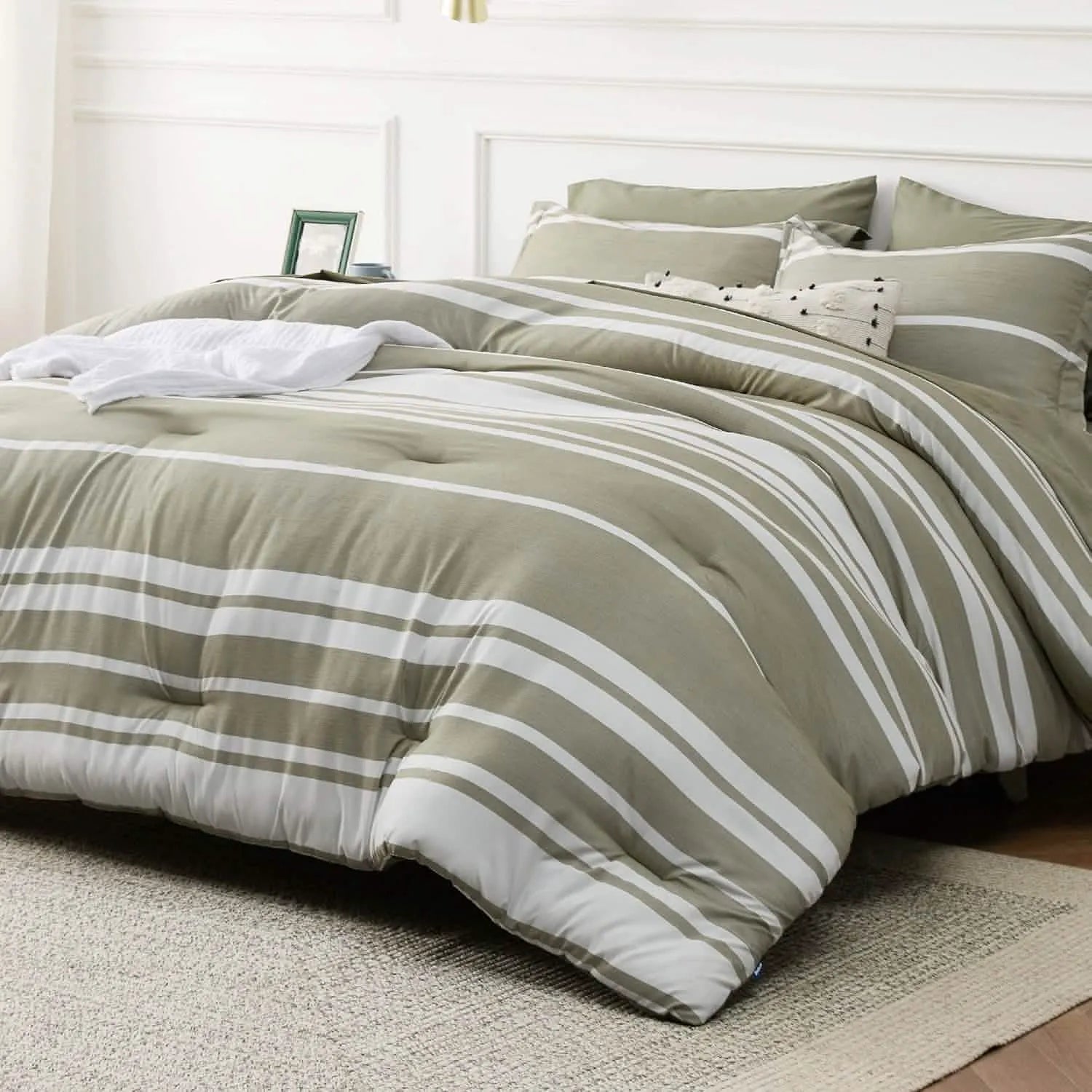 Reversible Cationic Dyed Bed-in-a-Bag