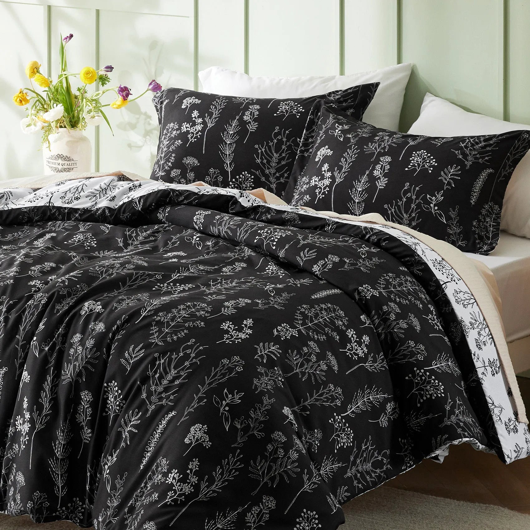 Reversible Floral Duvet Cover Set