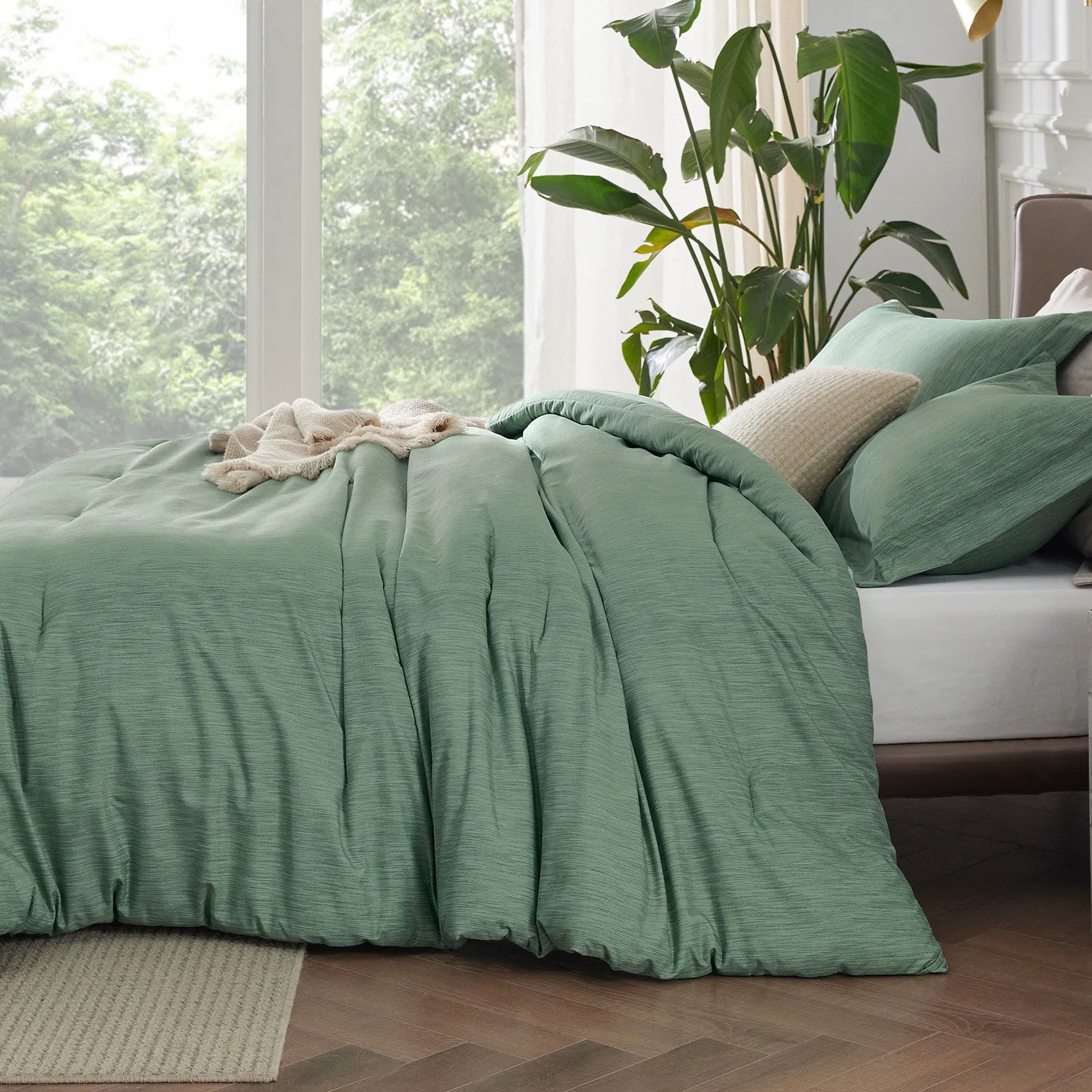 Cationic Dye Comforter Set - 90gsm